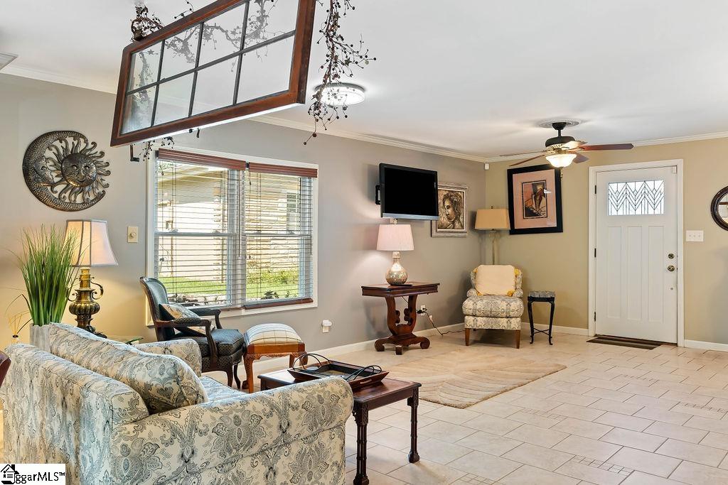 1134 N Rugby Road Hendersonville, NC 28791
