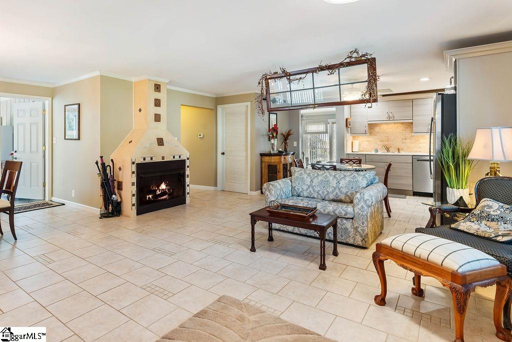 1134 N Rugby Road Hendersonville, NC 28791