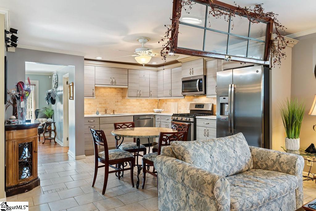 1134 N Rugby Road Hendersonville, NC 28791