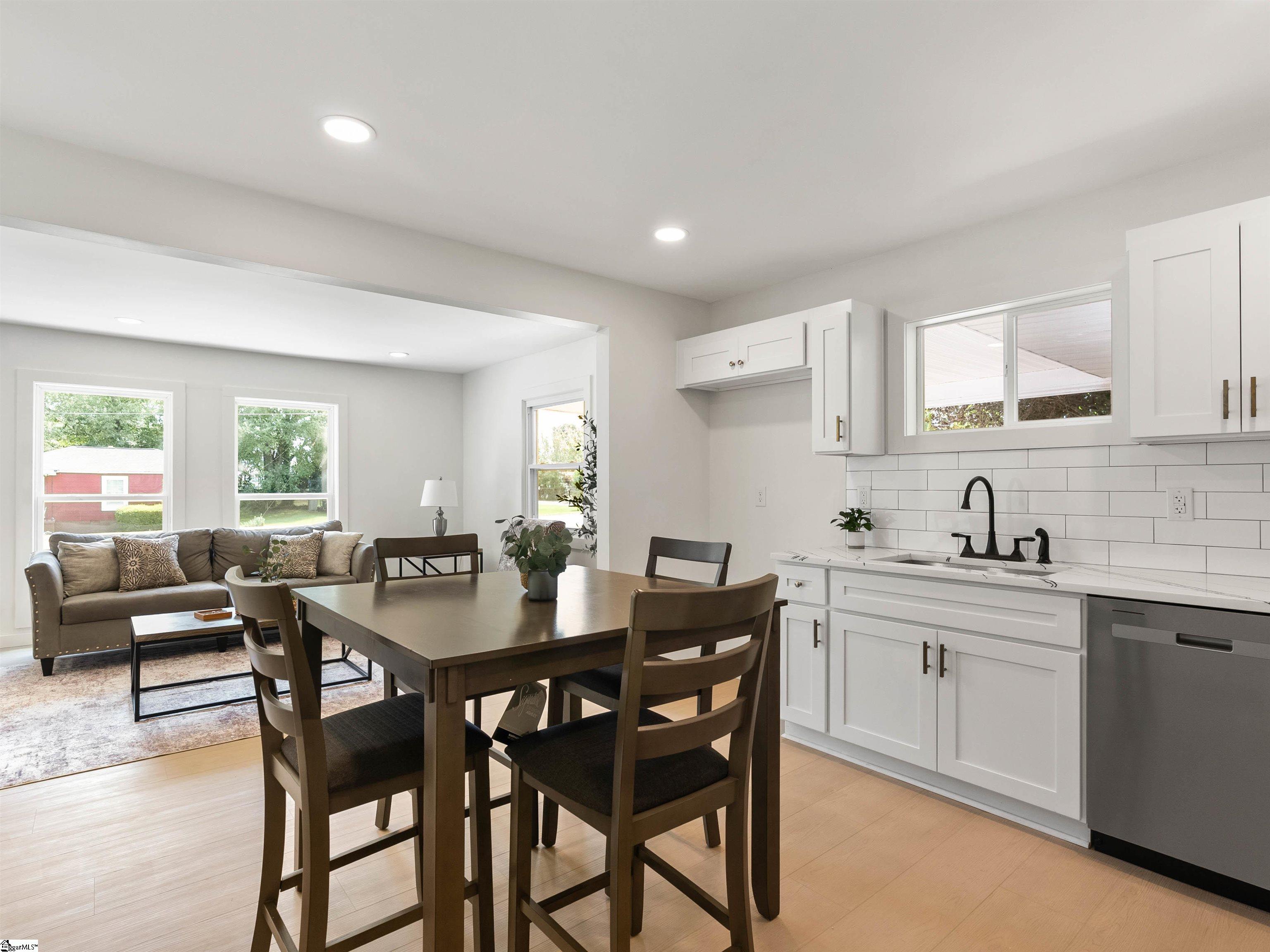 323 Crosby Circle Greenville, SC 29605