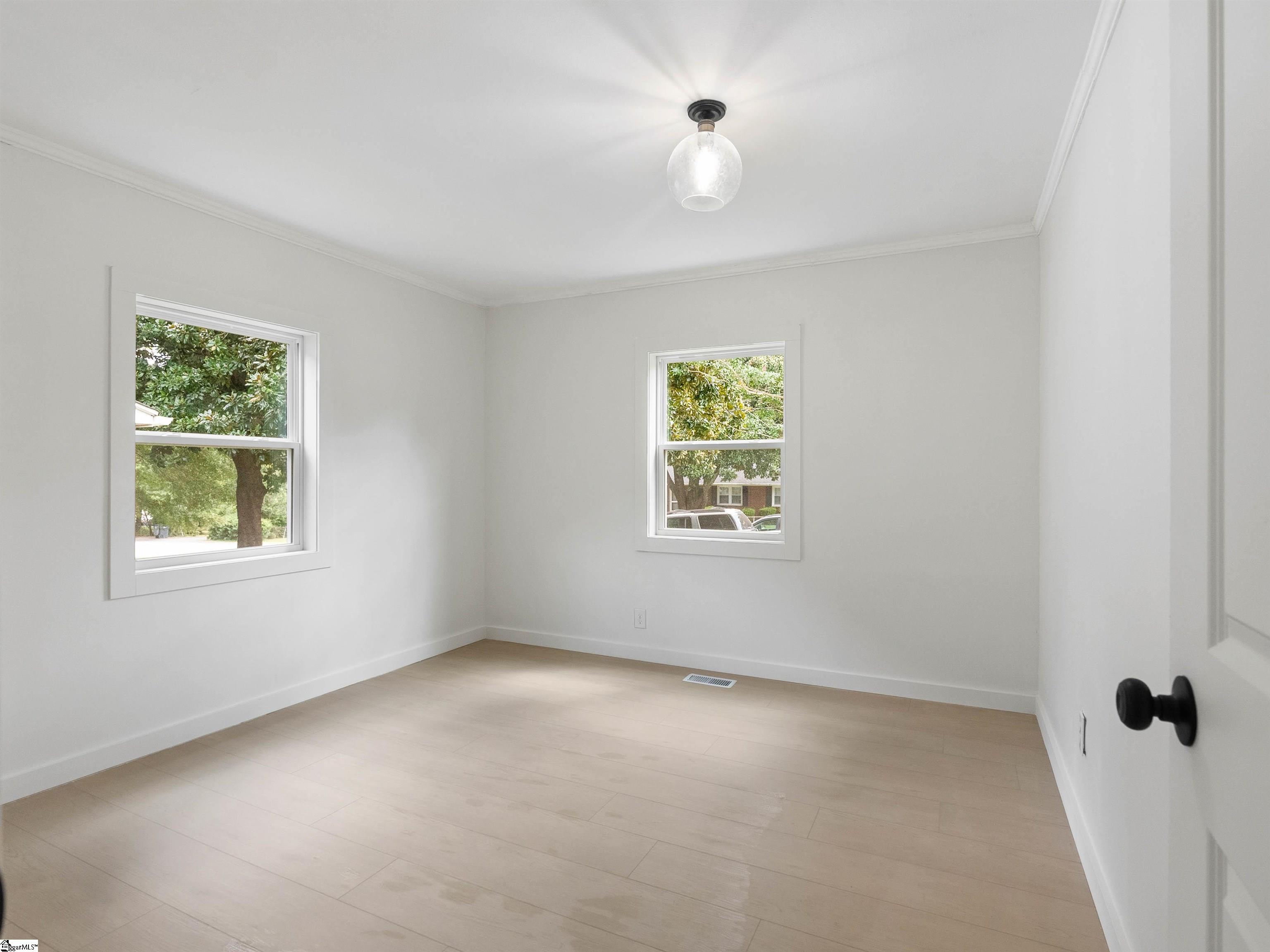 323 Crosby Circle Greenville, SC 29605