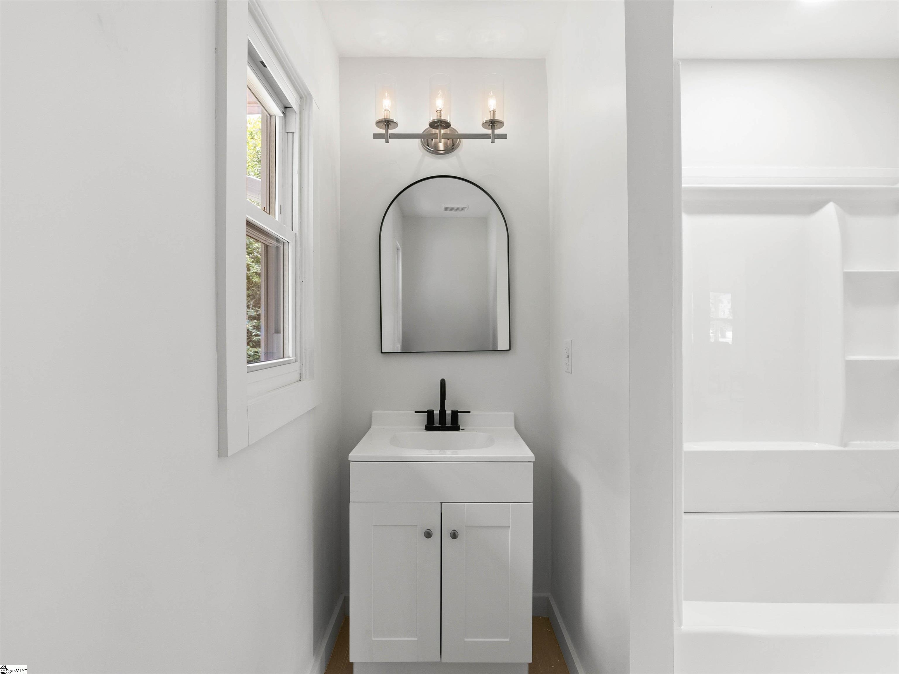 323 Crosby Circle Greenville, SC 29605
