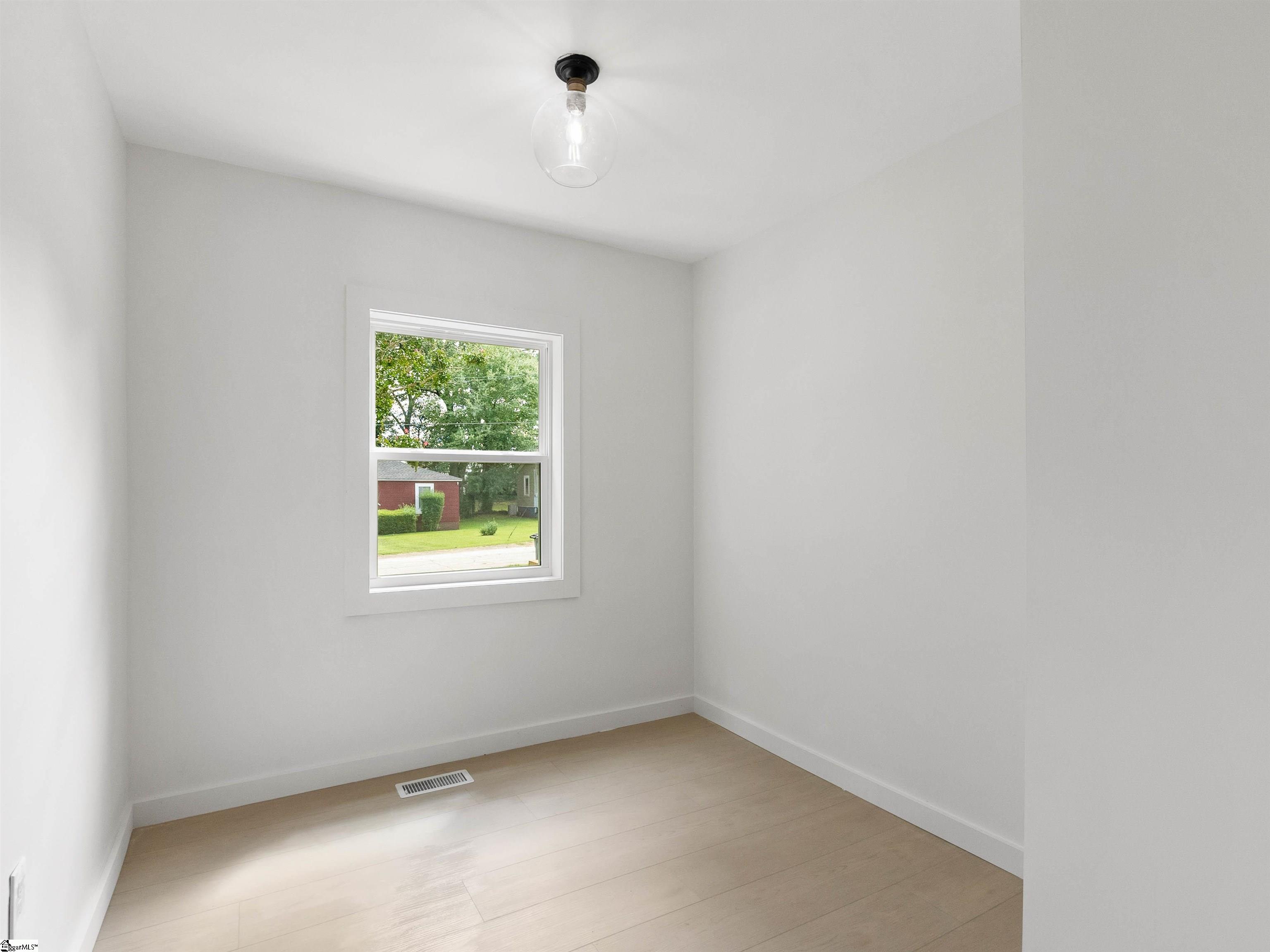 323 Crosby Circle Greenville, SC 29605