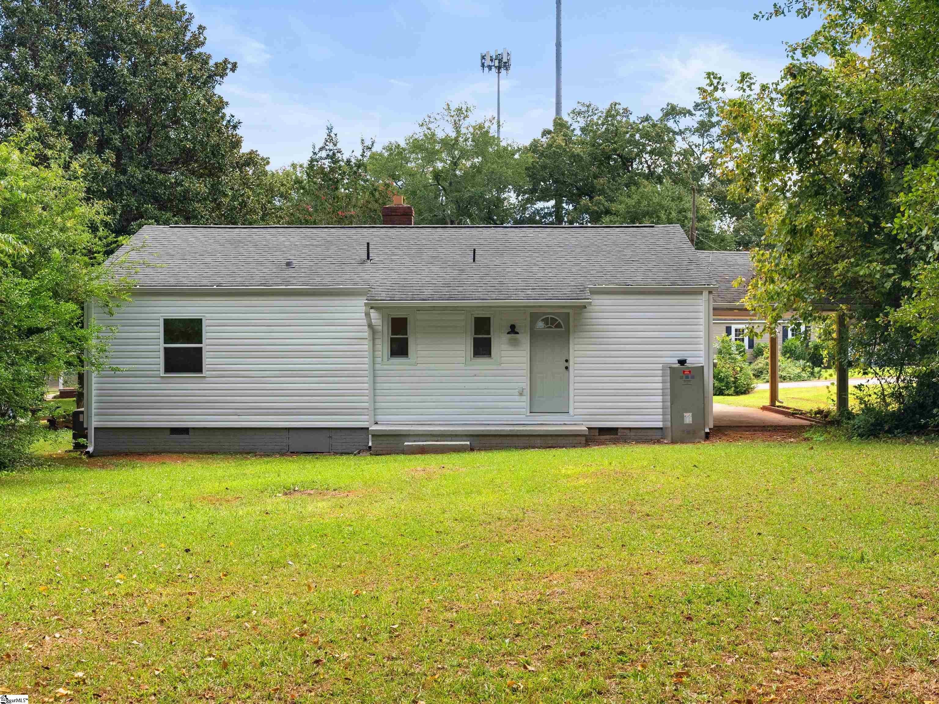 323 Crosby Circle Greenville, SC 29605