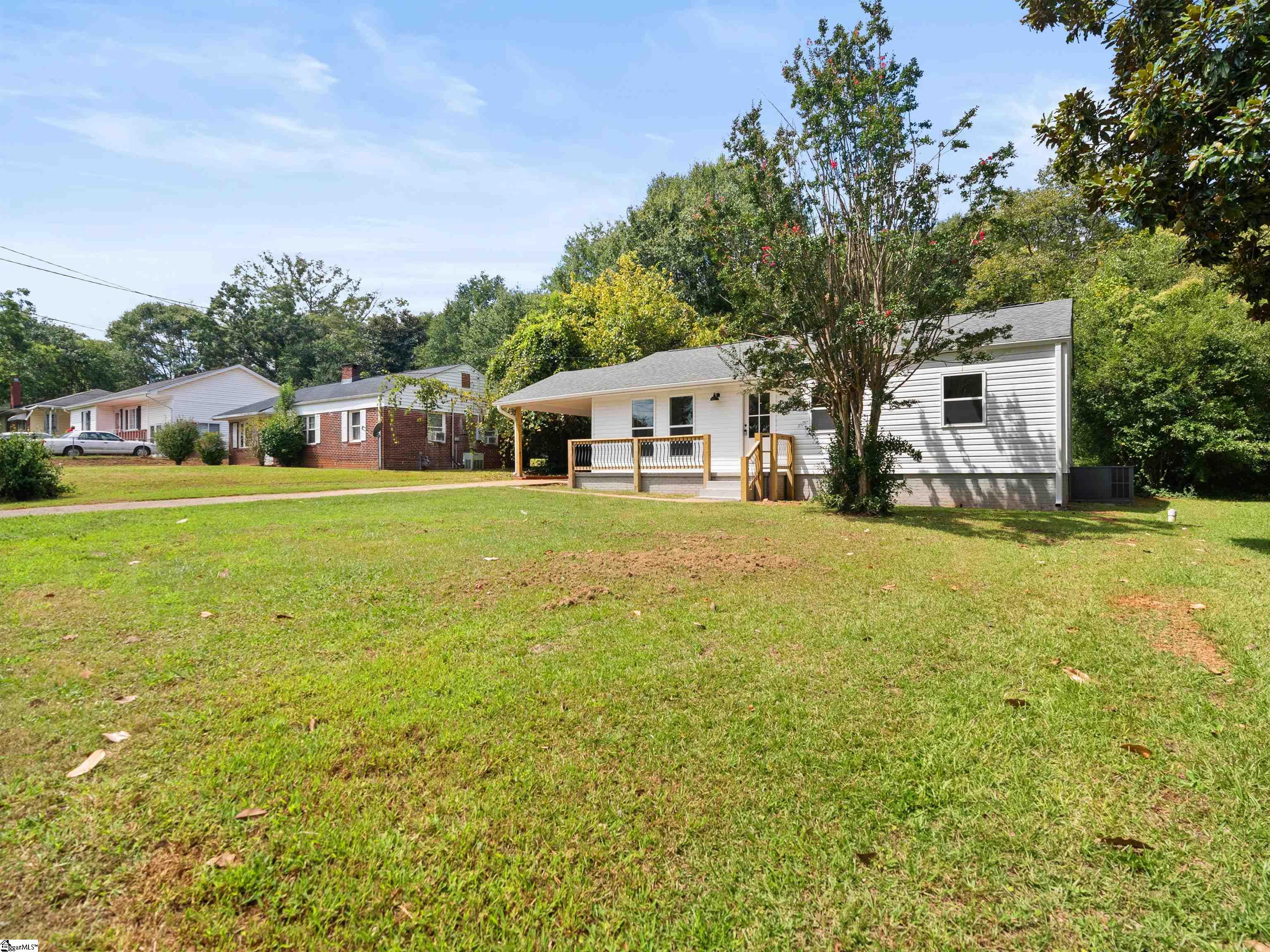 323 Crosby Circle Greenville, SC 29605