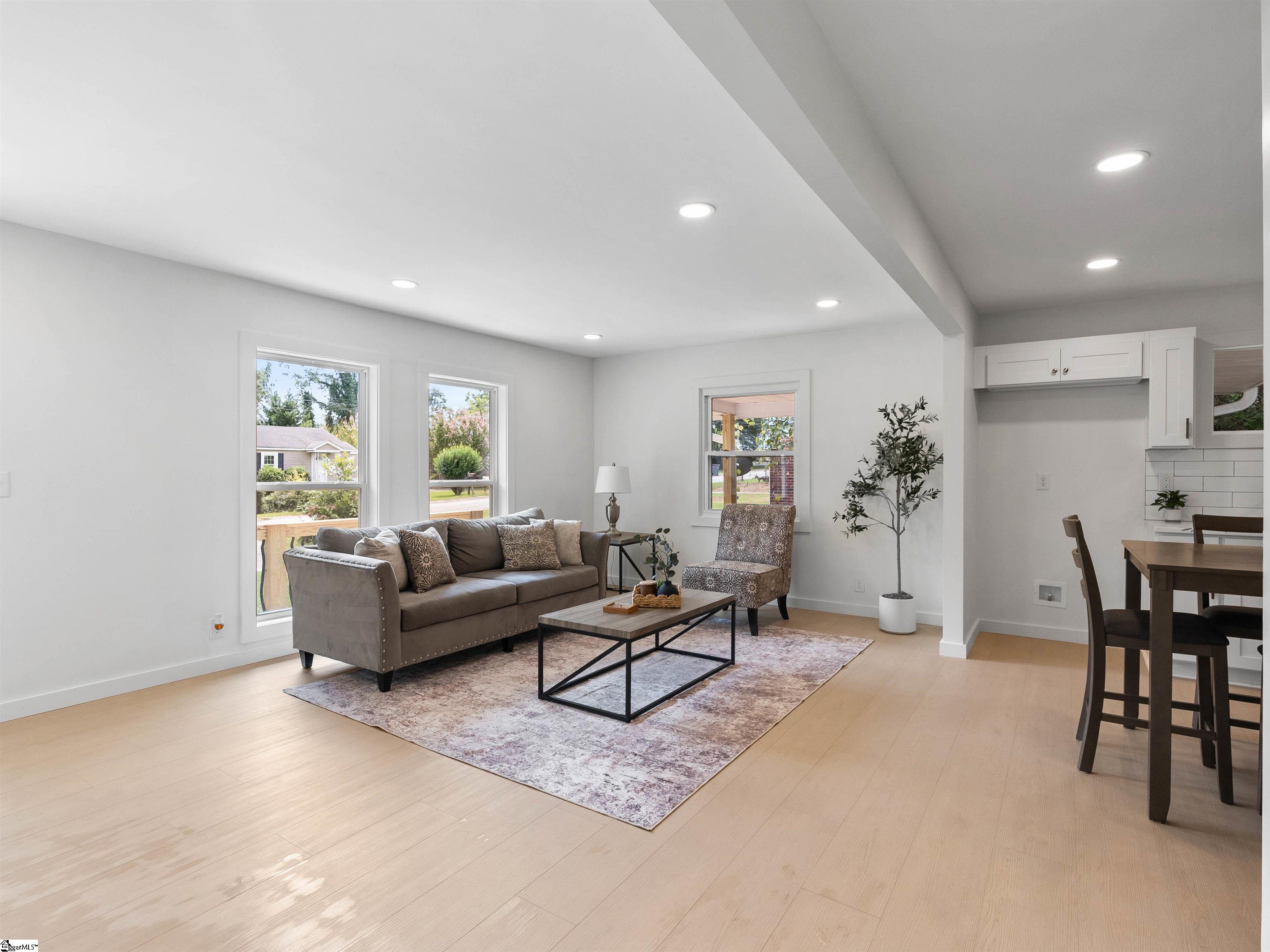 323 Crosby Circle Greenville, SC 29605