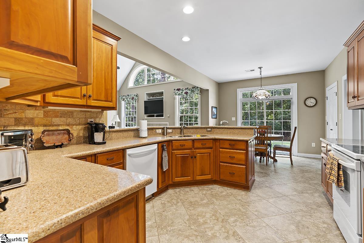 219 Compass Point Ninety Six, SC 29666