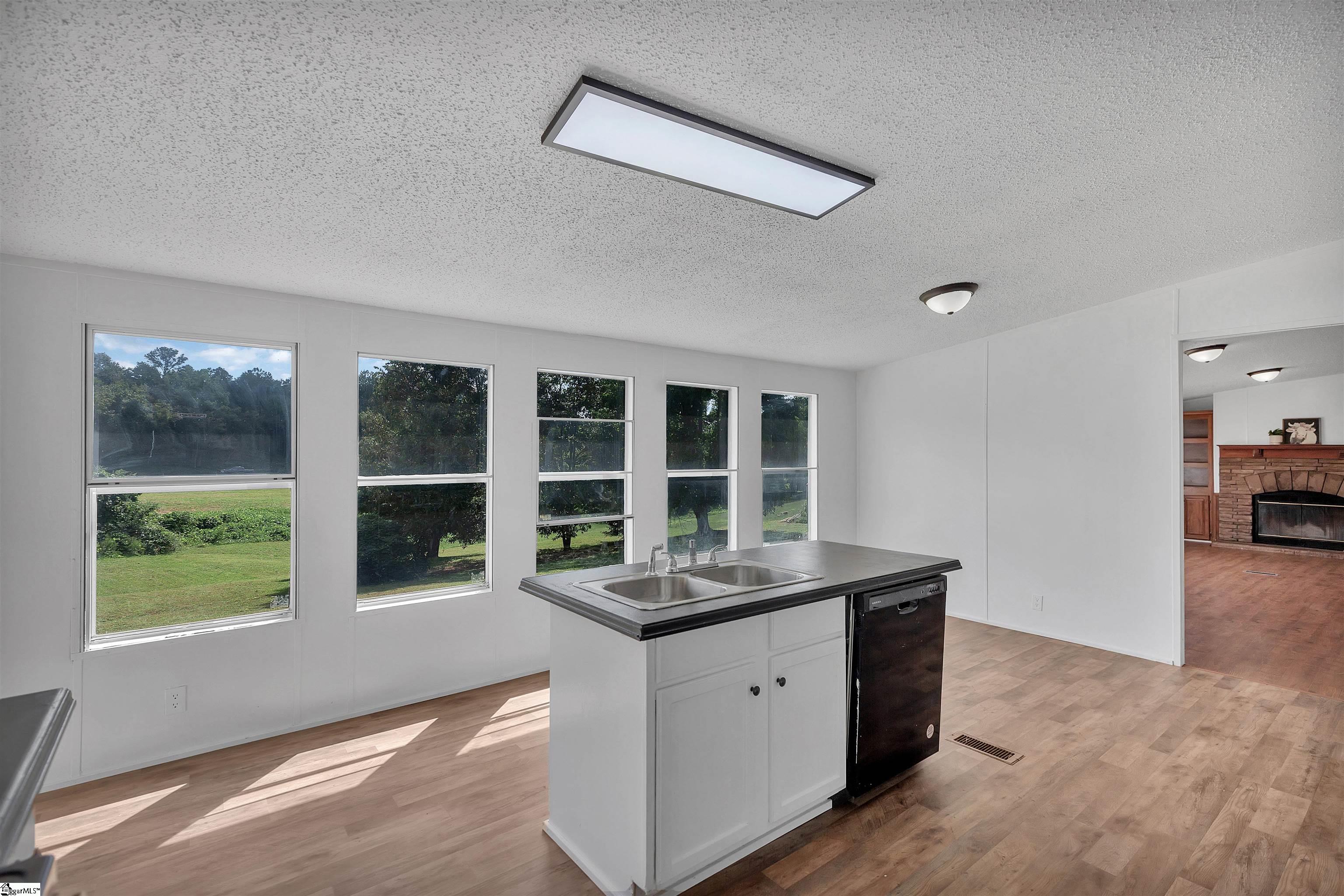 115 Woodshore Drive Anderson, SC 29625