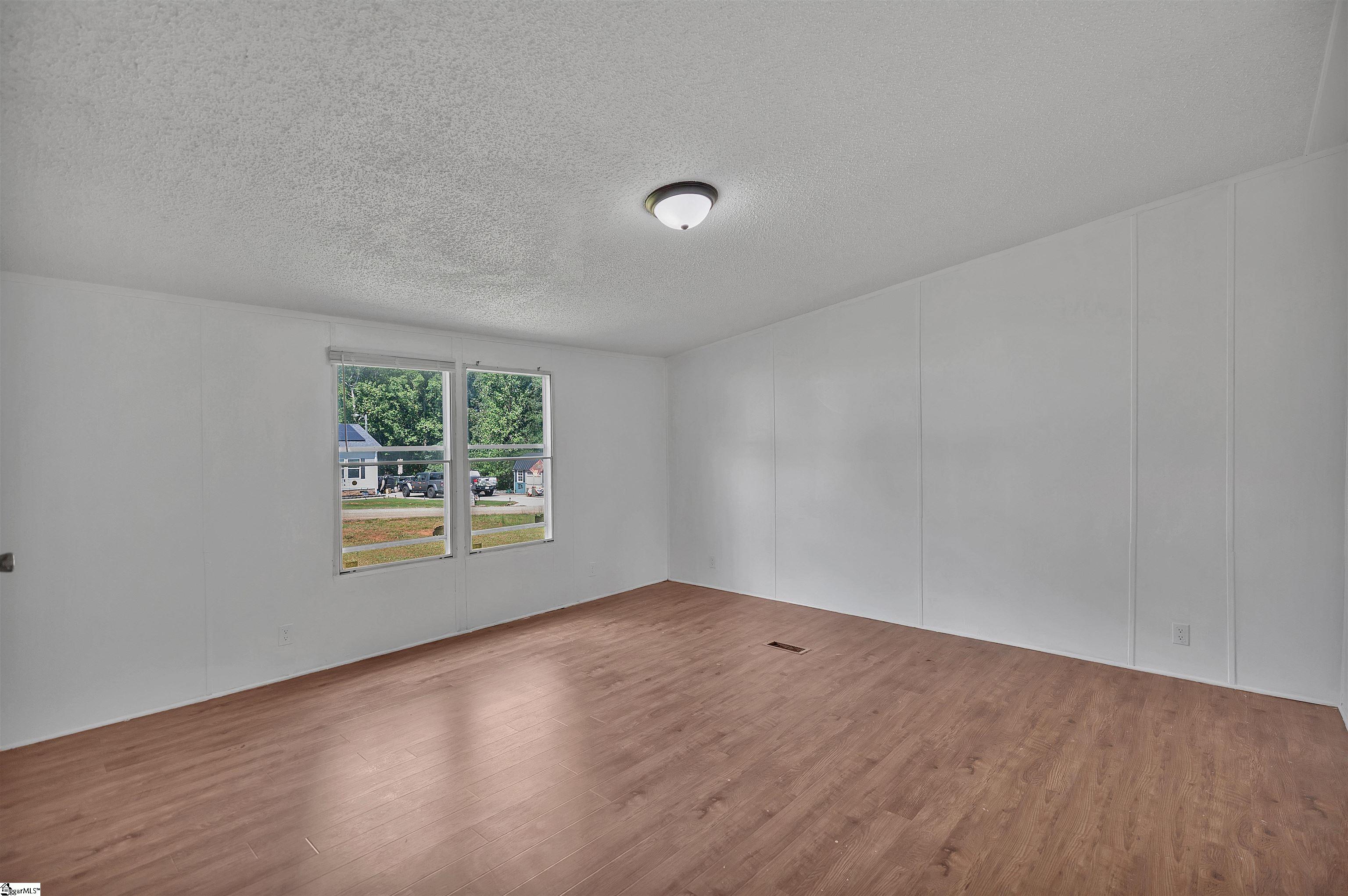 115 Woodshore Drive Anderson, SC 29625