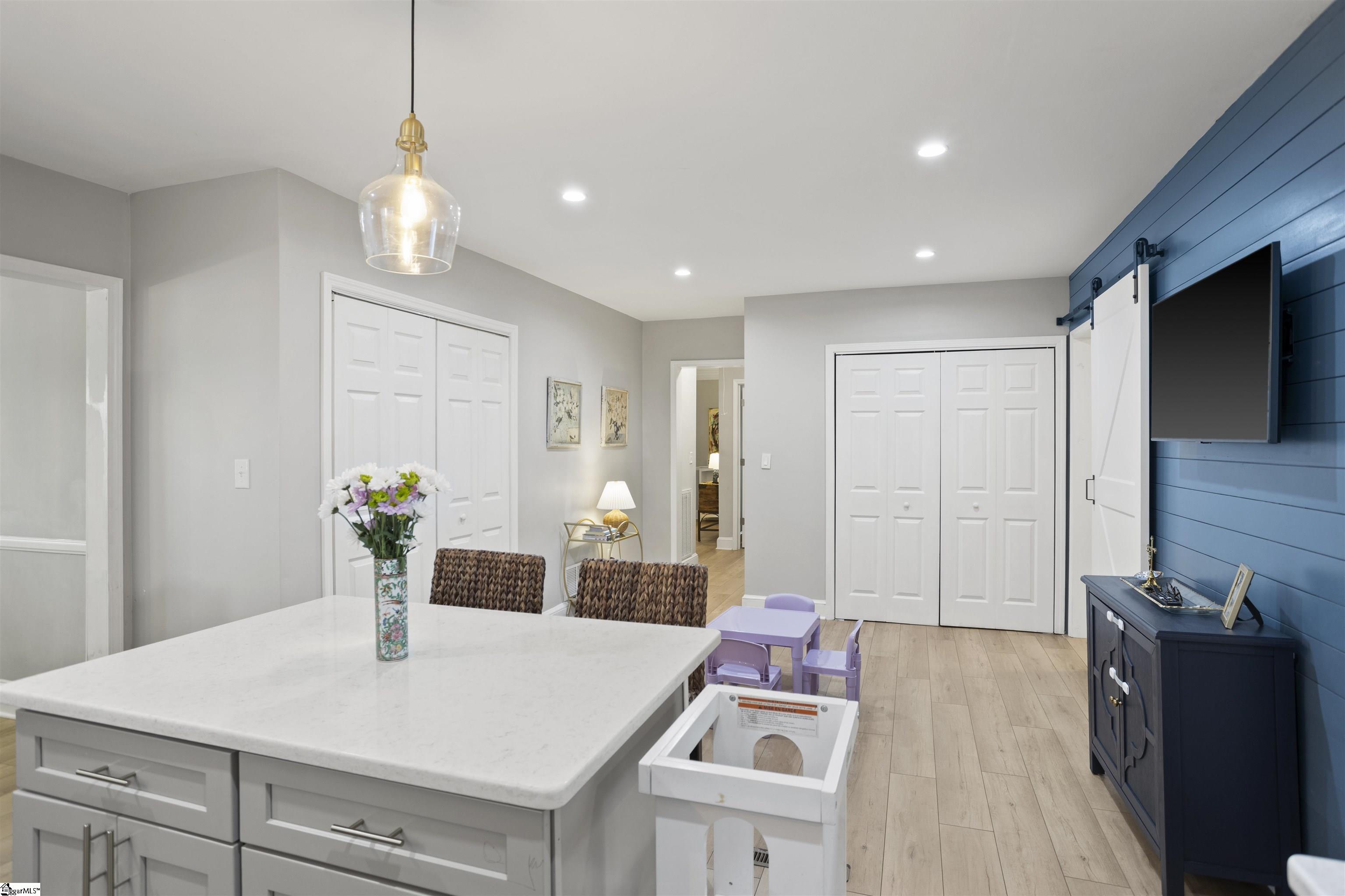 409 Longview Terrace Greenville, SC 29605
