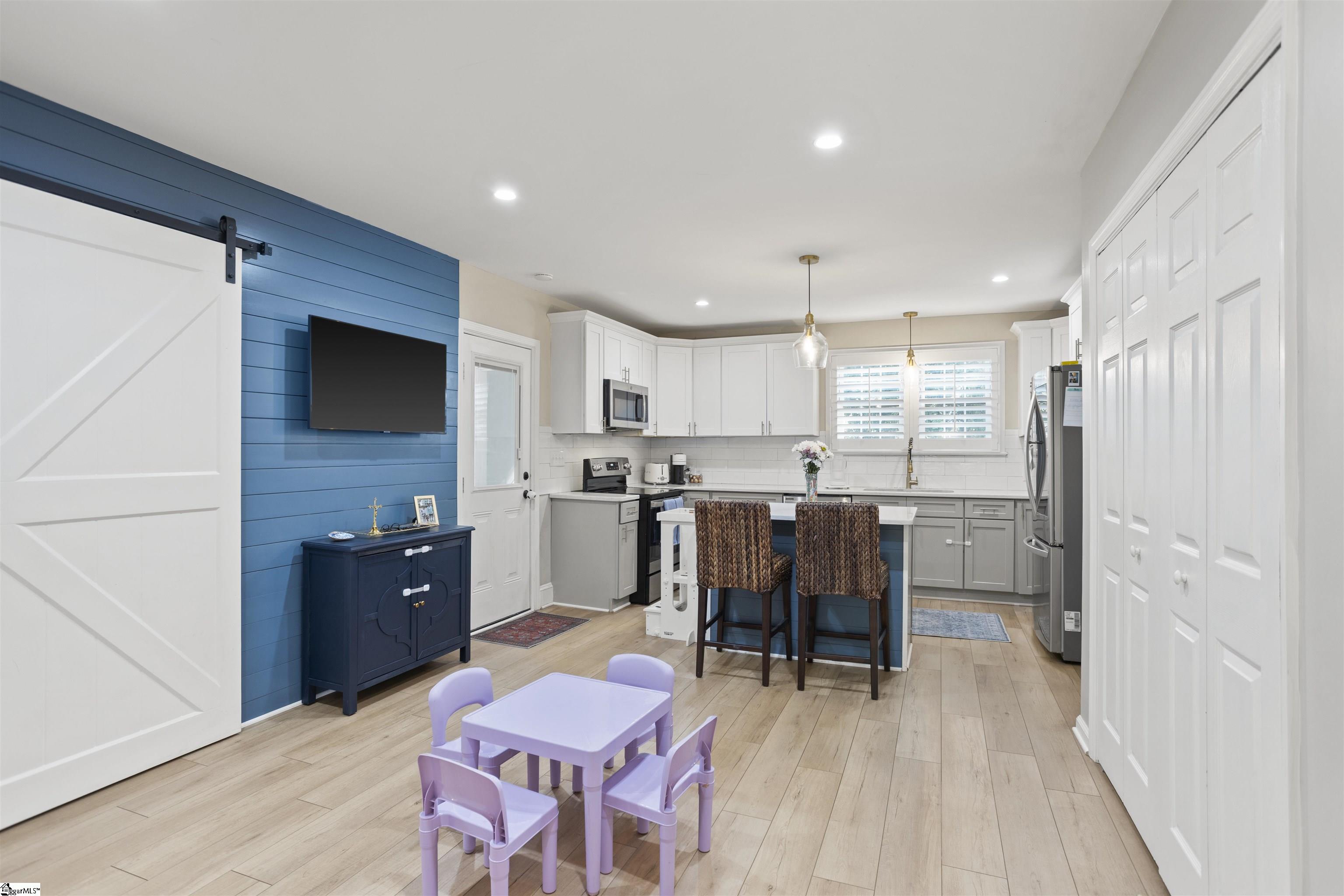 409 Longview Terrace Greenville, SC 29605