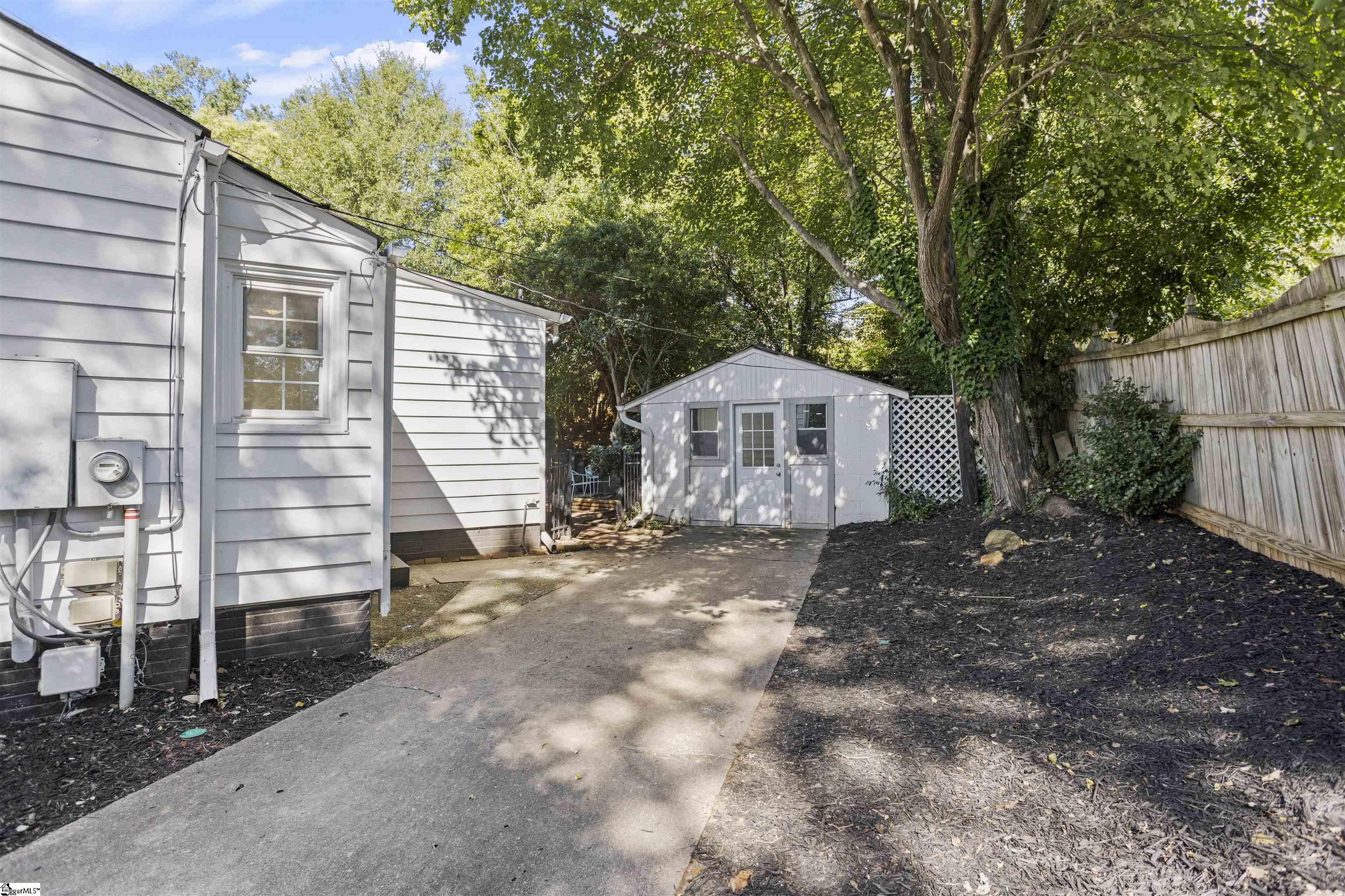 409 Longview Terrace Greenville, SC 29605