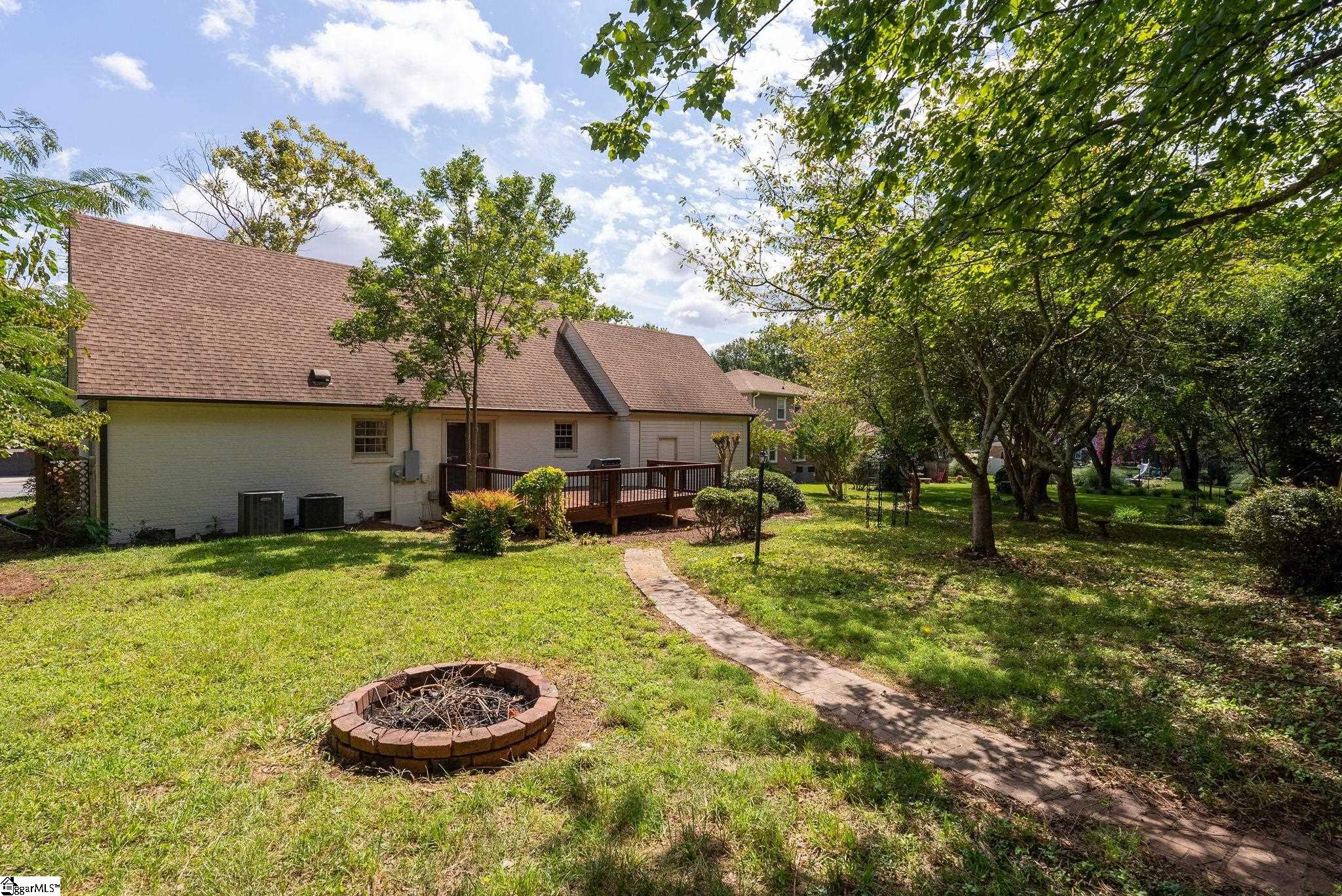 5016 Bridle Path Lane Greenville, SC 29615