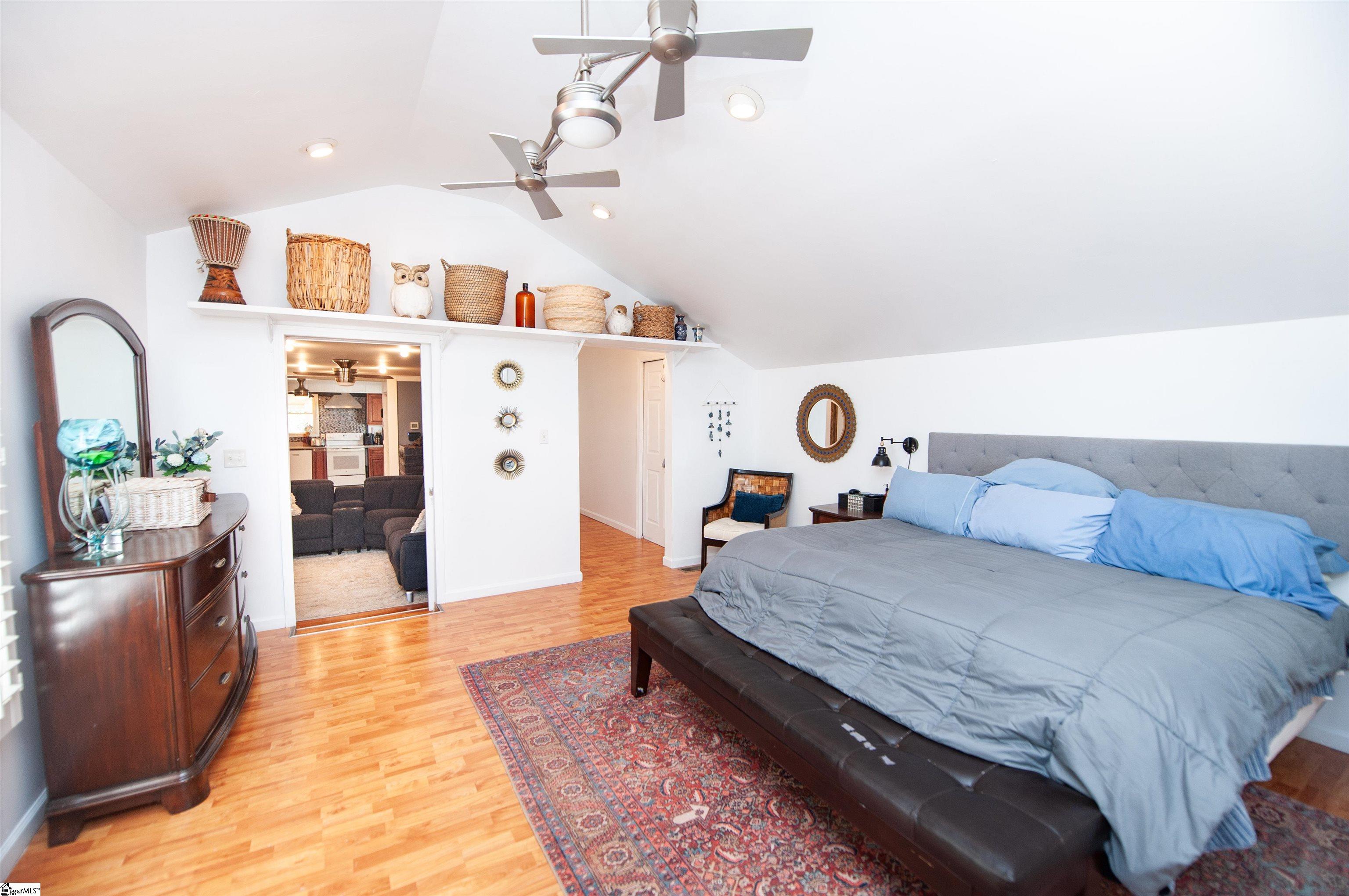 1924 Lamb Mountain Road Hendersonville, NC 28792