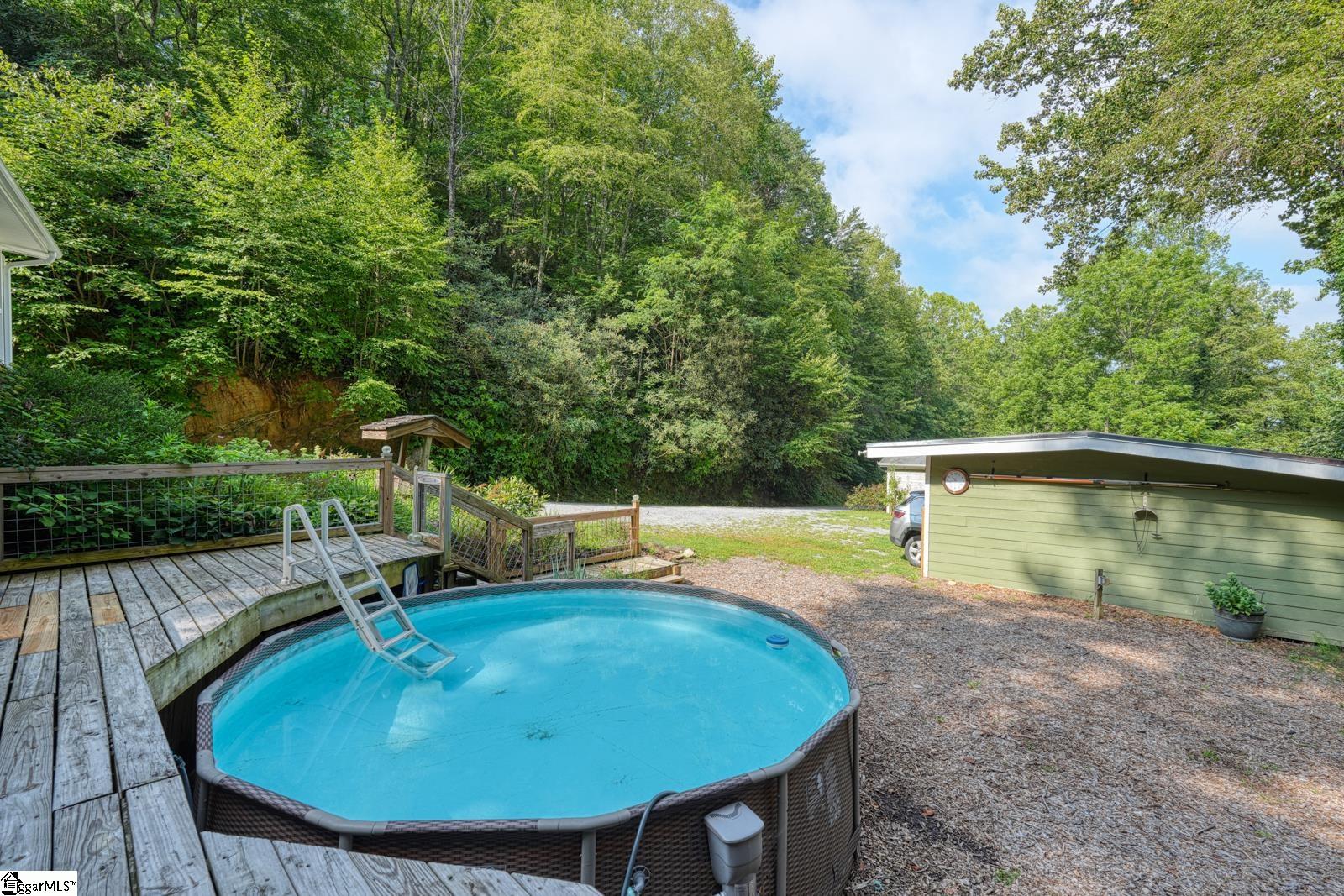 1924 Lamb Mountain Road Hendersonville, NC 28792