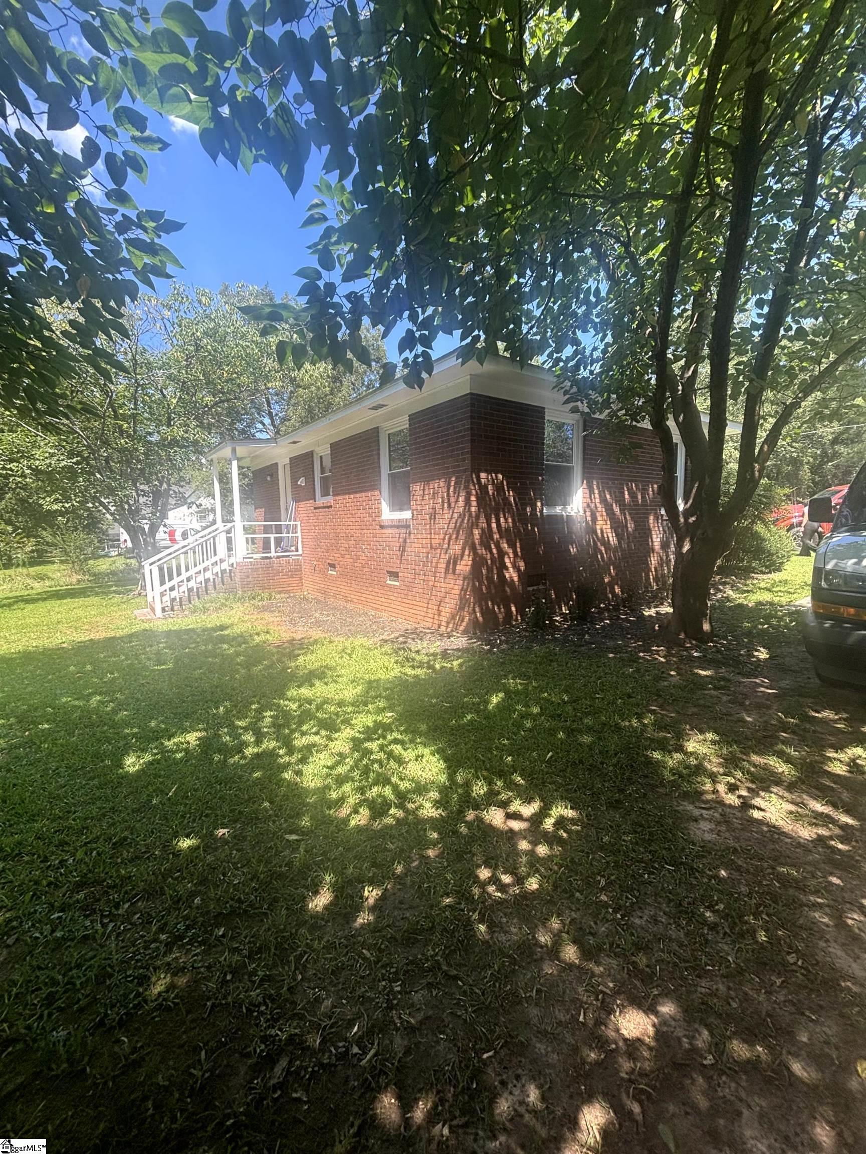 910 E Whitner Street Anderson, SC 29624-1831
