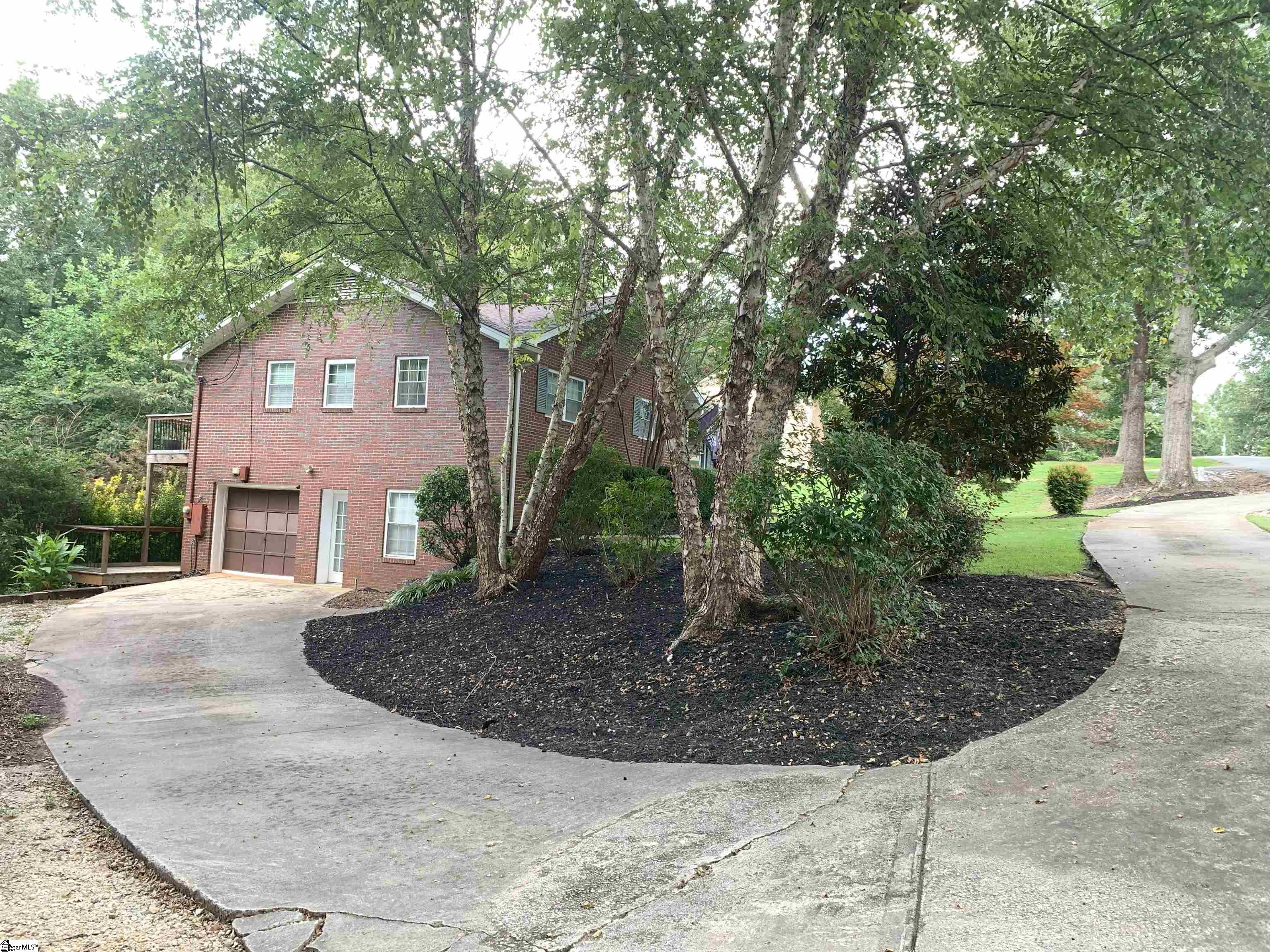114 Casa Loma Drive Taylors, SC 29687