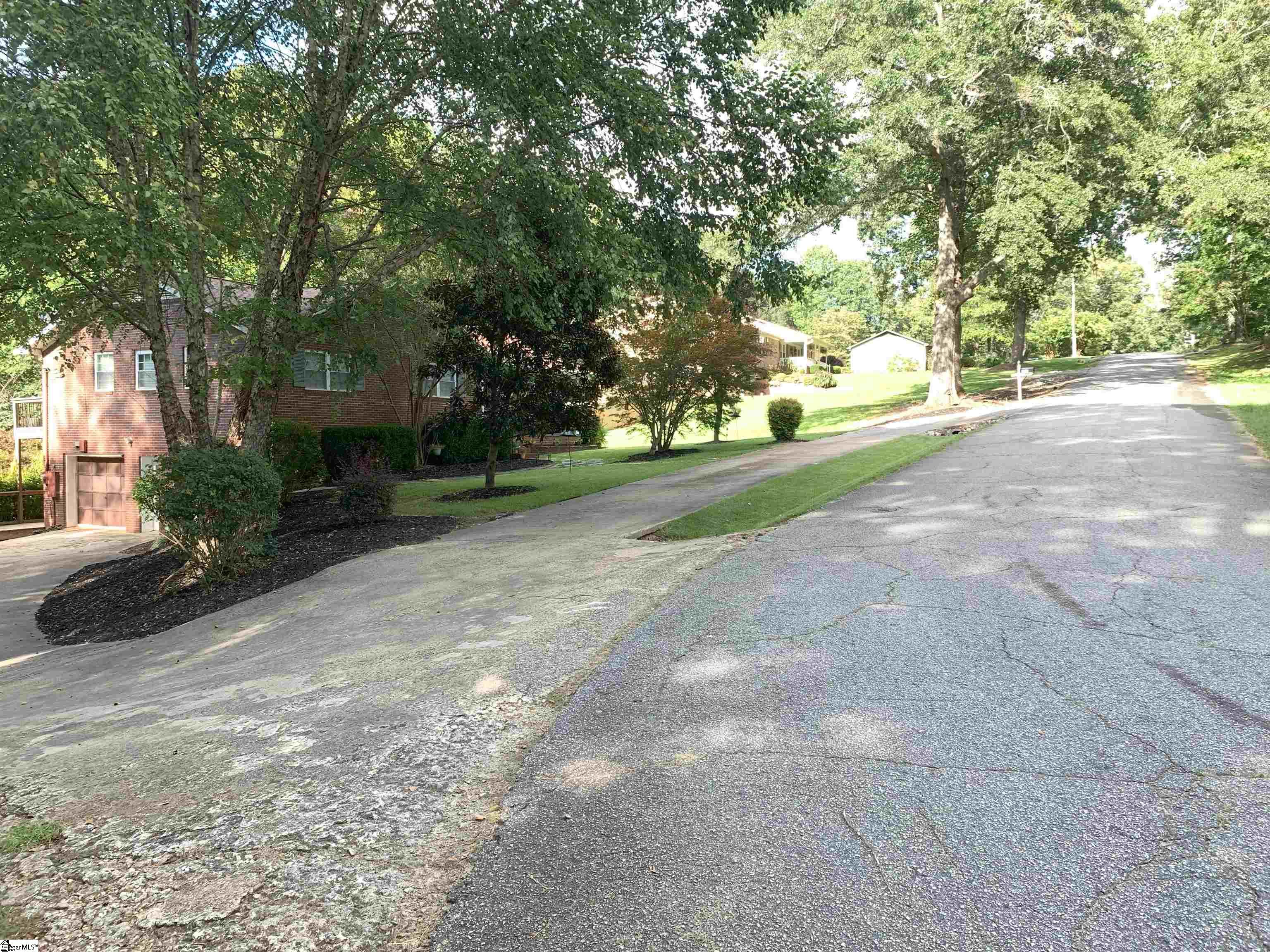 114 Casa Loma Drive Taylors, SC 29687