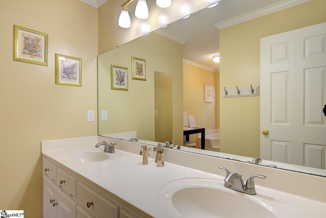 116 Halifax Road Easley, SC 29640