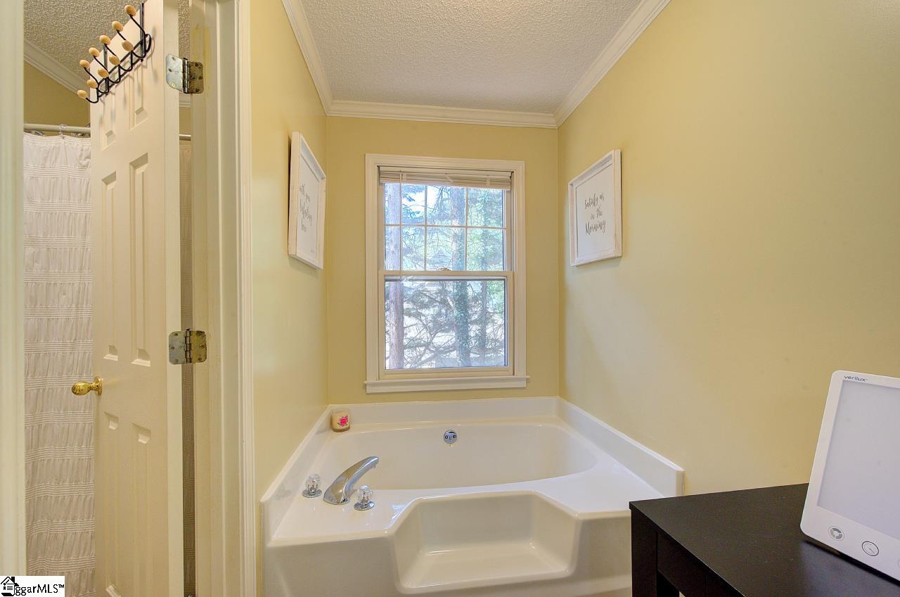 116 Halifax Road Easley, SC 29640
