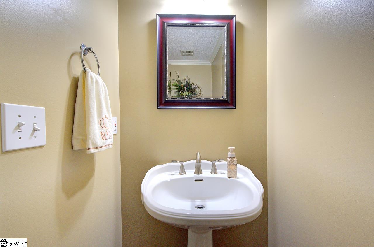 116 Halifax Road Easley, SC 29640