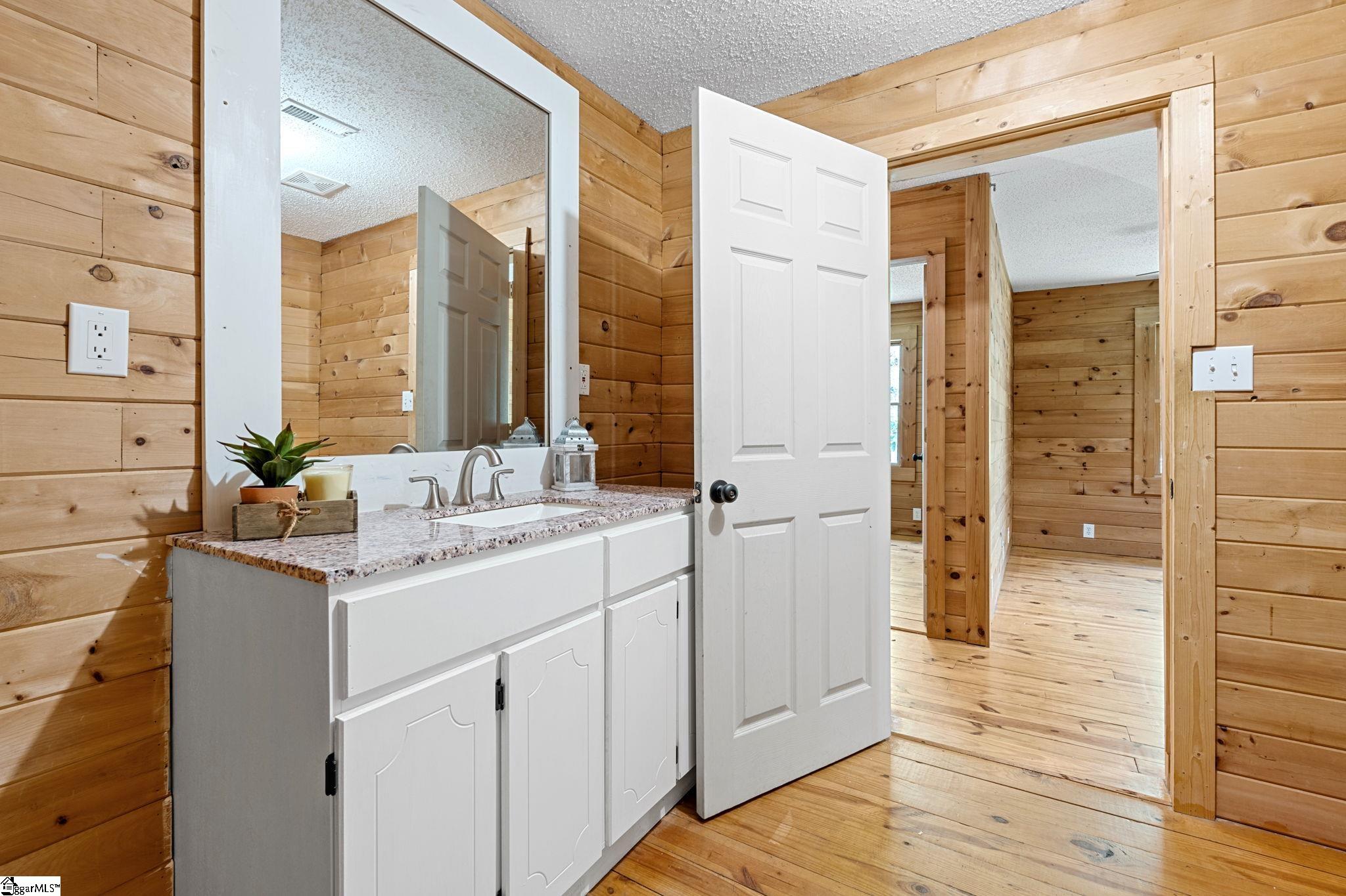 102 Rockcrest Road Cleveland, SC 29635