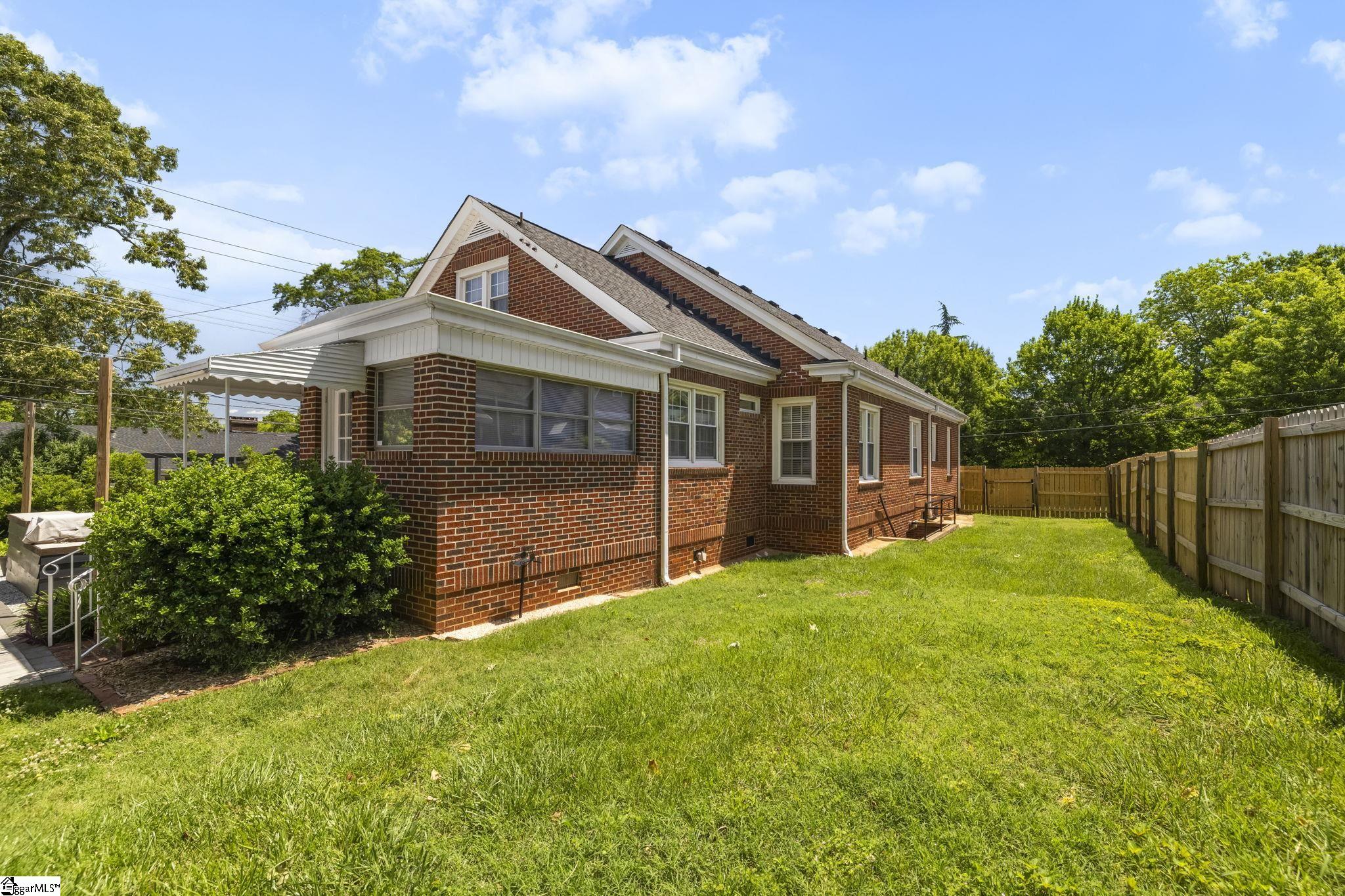 201 W Arlington Avenue Greer, SC 29650