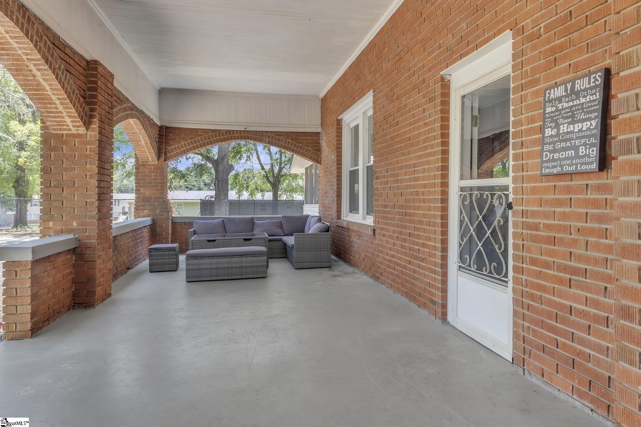 566 S Harper Street Extension Laurens, SC 29360