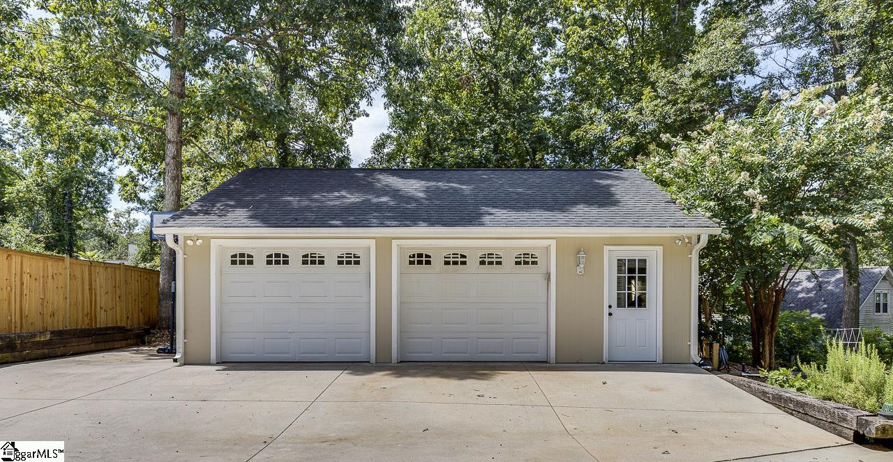 102 W Hackney Road Greer, SC 29650