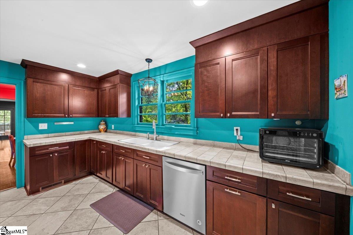 101 W Montclair Avenue Greenville, SC 29609