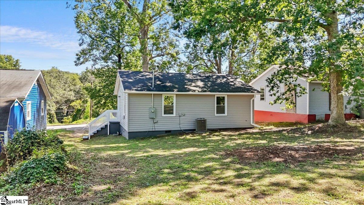 125 Westover Drive Spartanburg, SC 29306