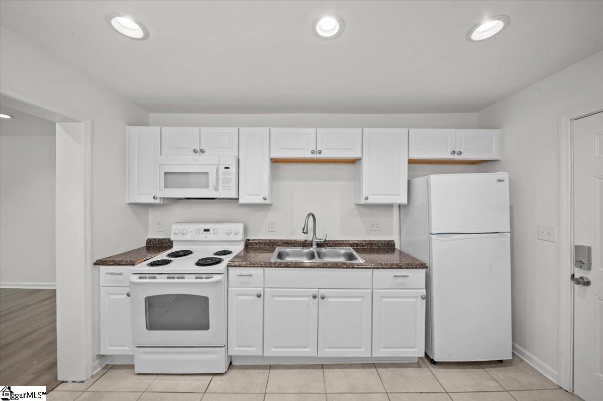 125 Westover Drive Spartanburg, SC 29306