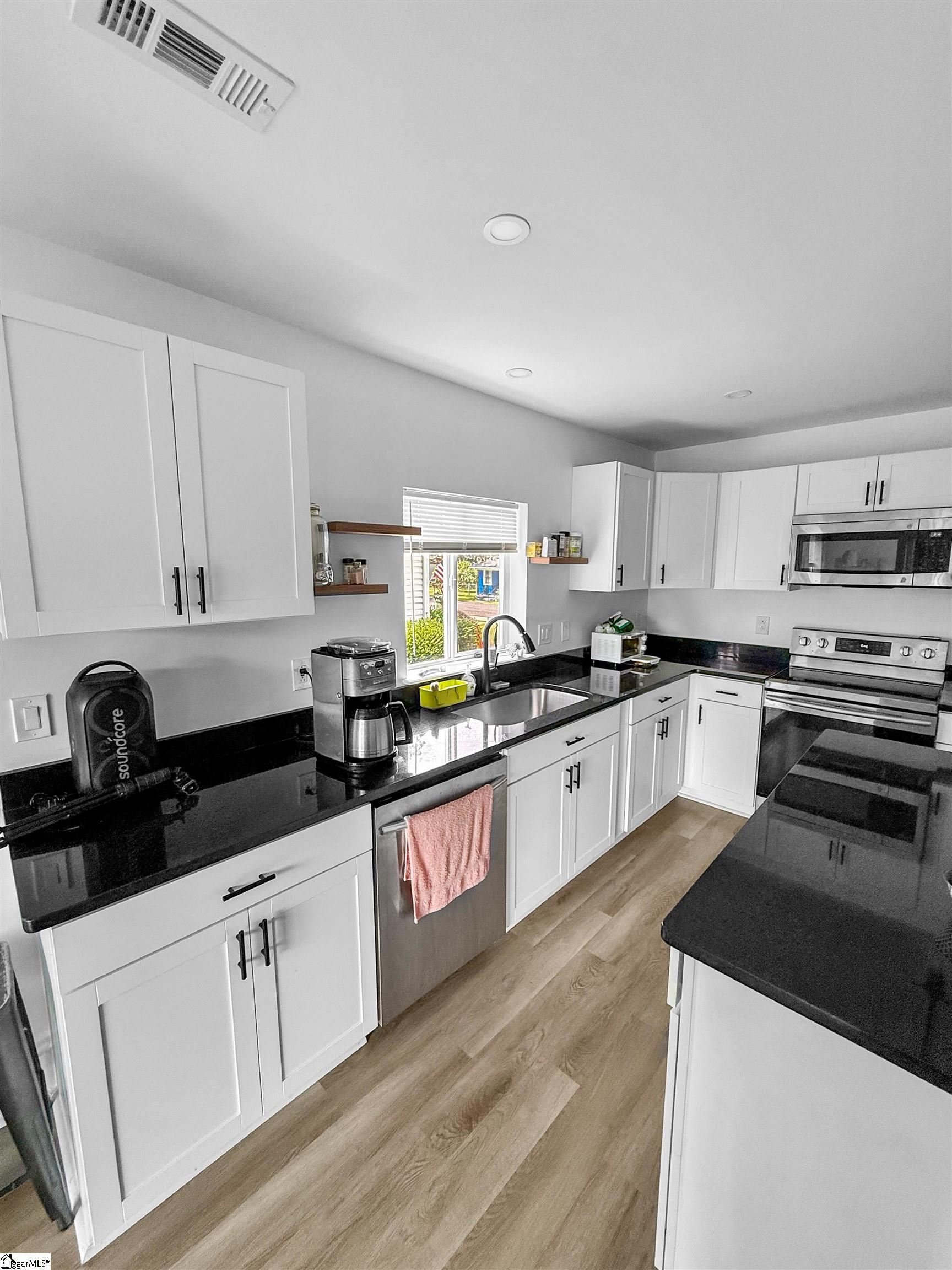 322 E Bearden Street Greer, SC 29651