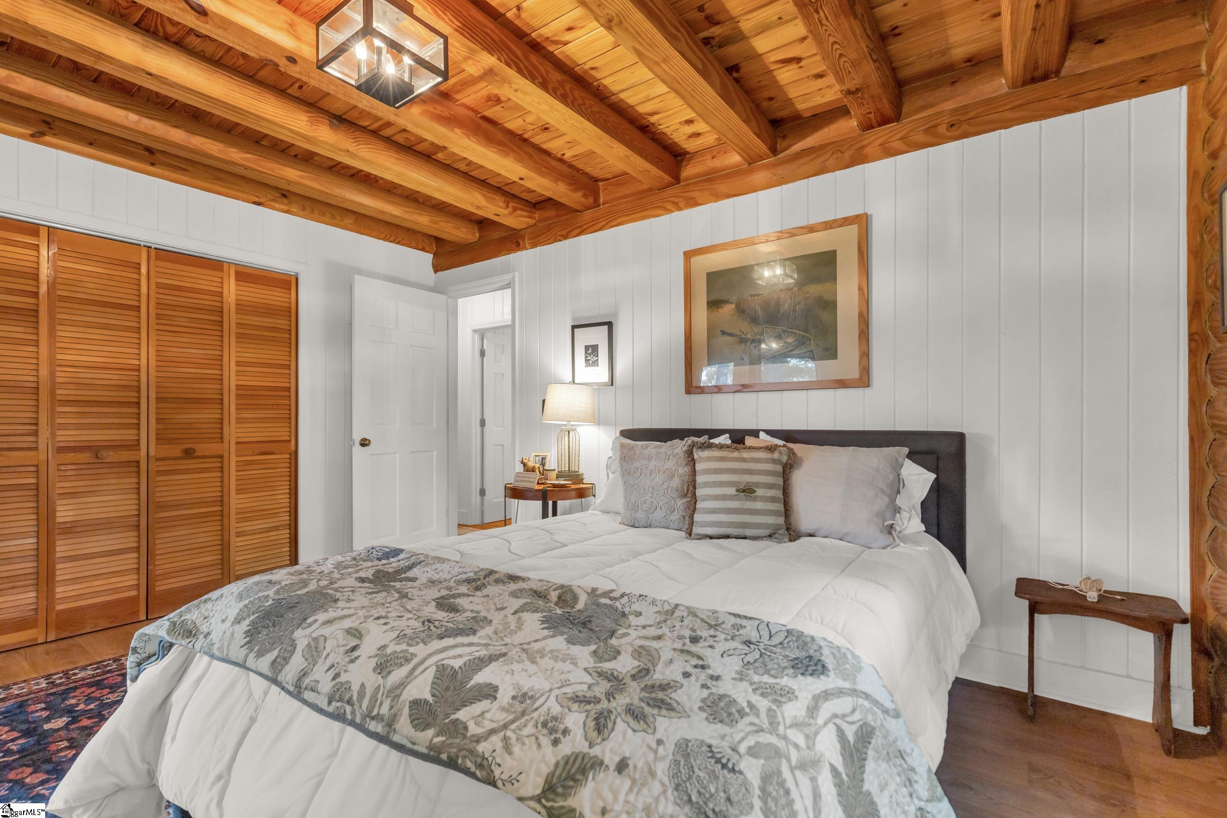 926 White Oak Mountain Road Columbus, SC 28722