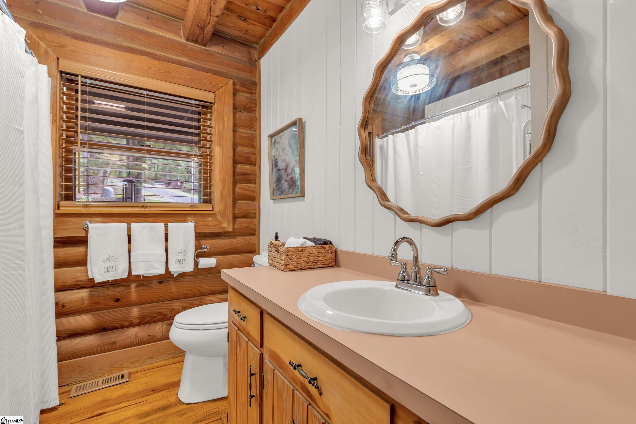 926 White Oak Mountain Road Columbus, SC 28722