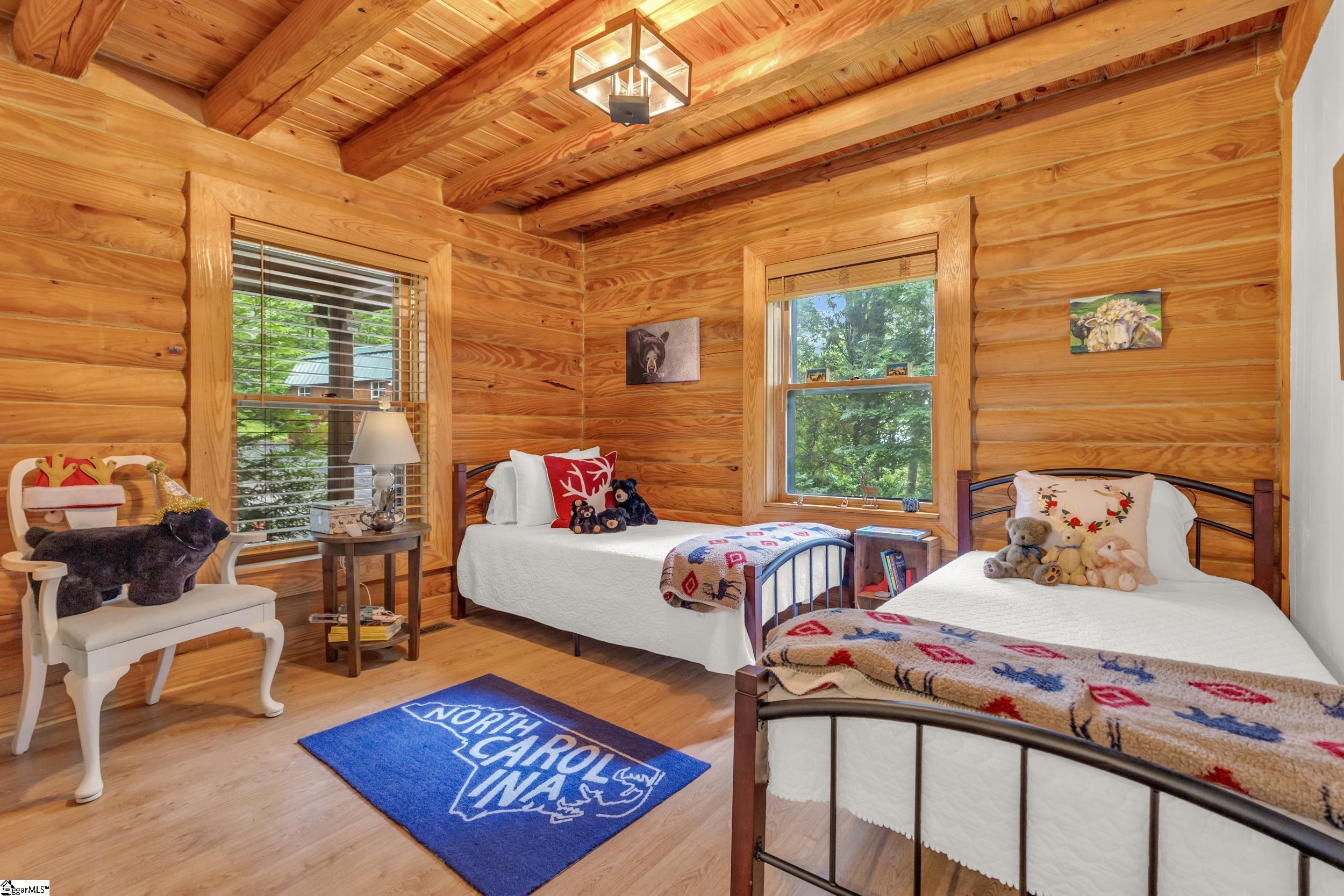 926 White Oak Mountain Road Columbus, SC 28722