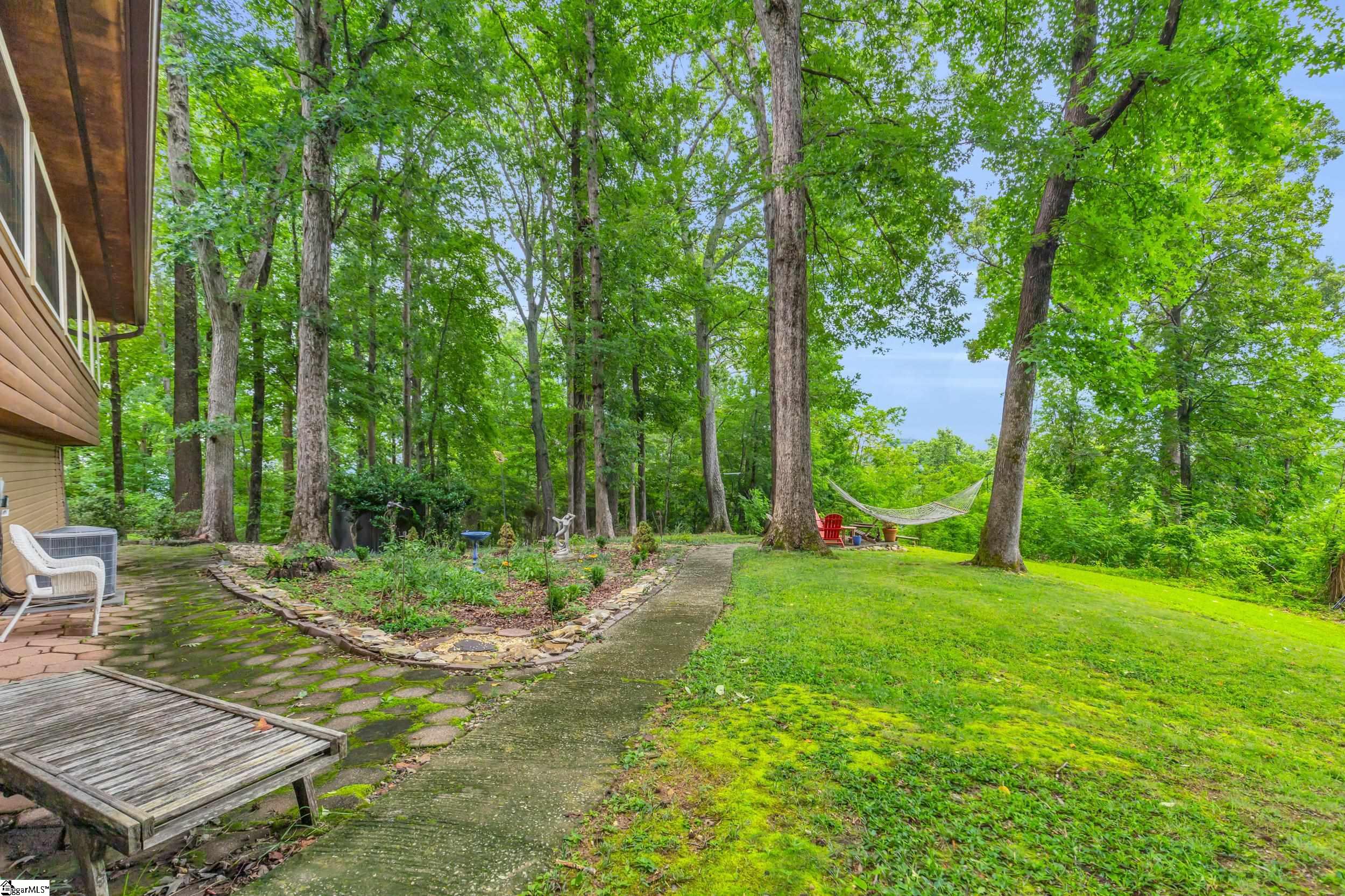 926 White Oak Mountain Road Columbus, SC 28722