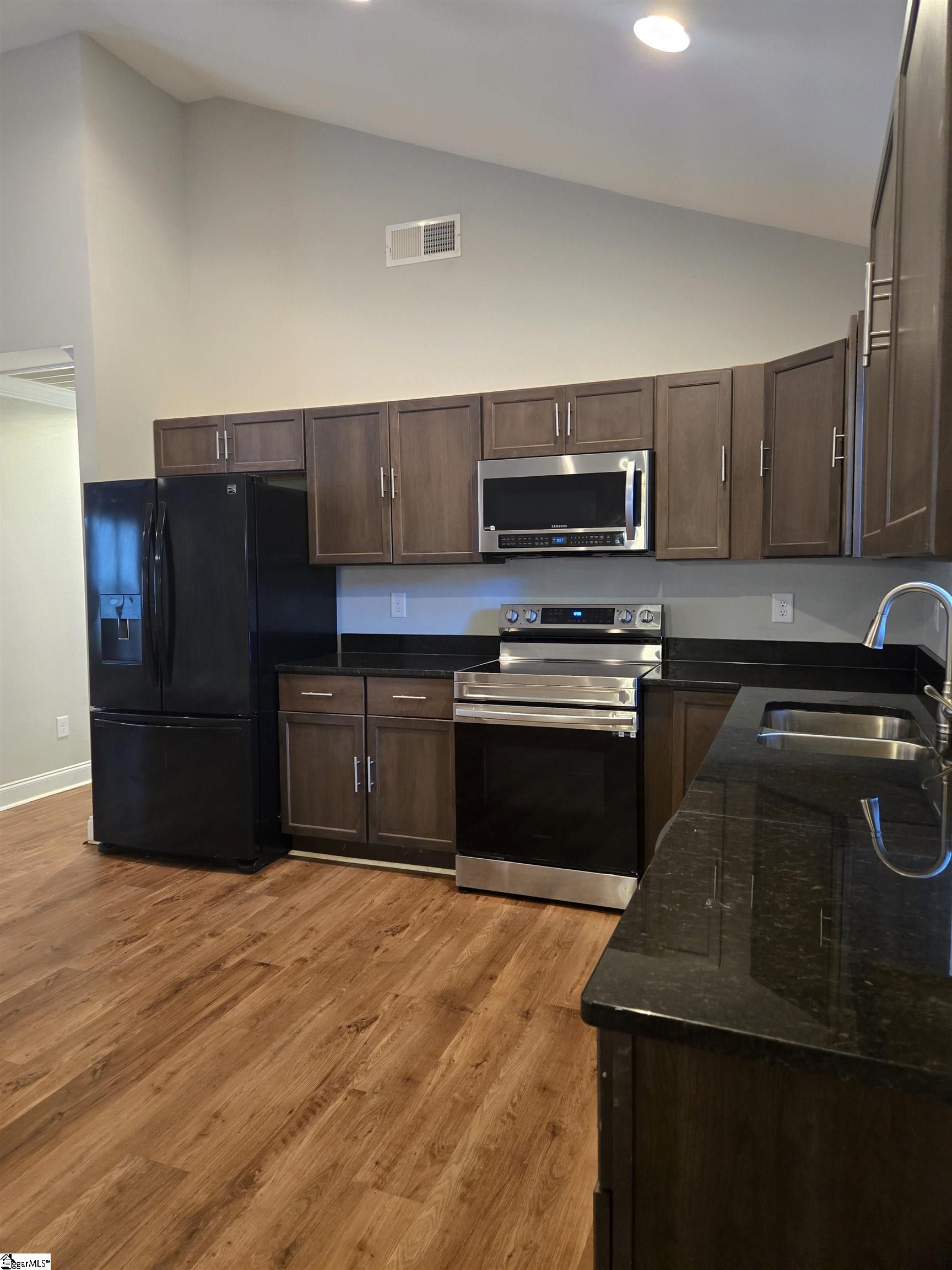 7 W 2nd Street Williamston, SC 29697