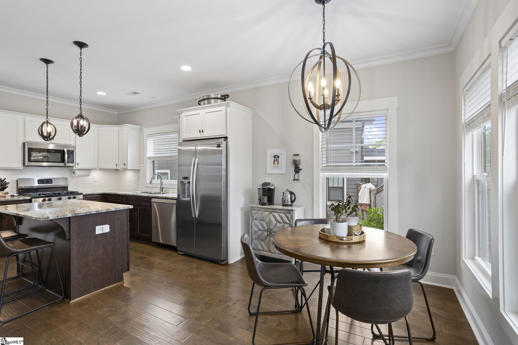 15 Greenridge Drive Greenville, SC 29607