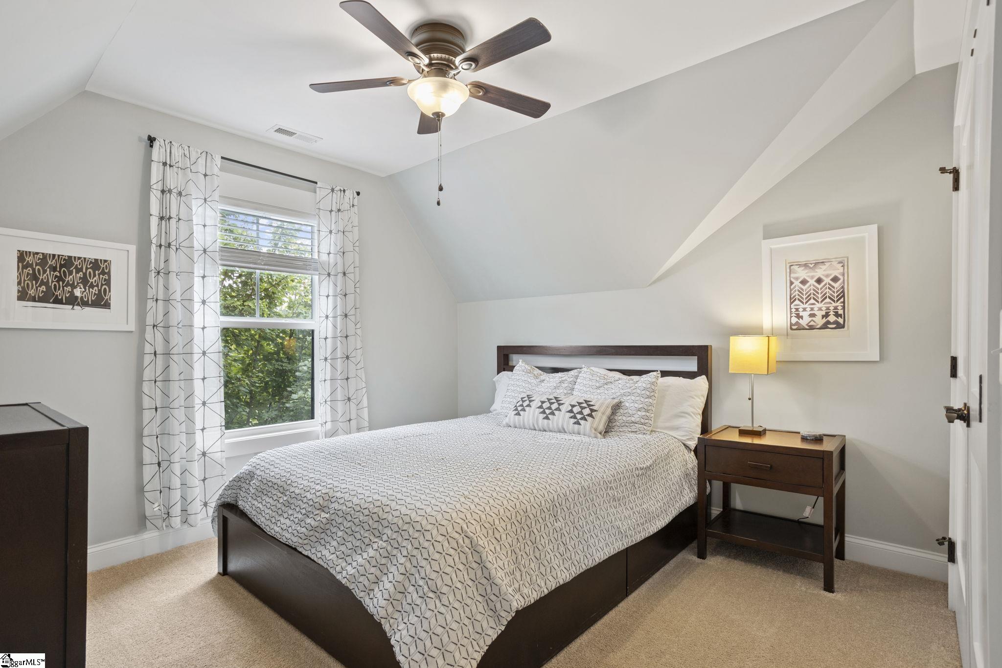 15 Greenridge Drive Greenville, SC 29607