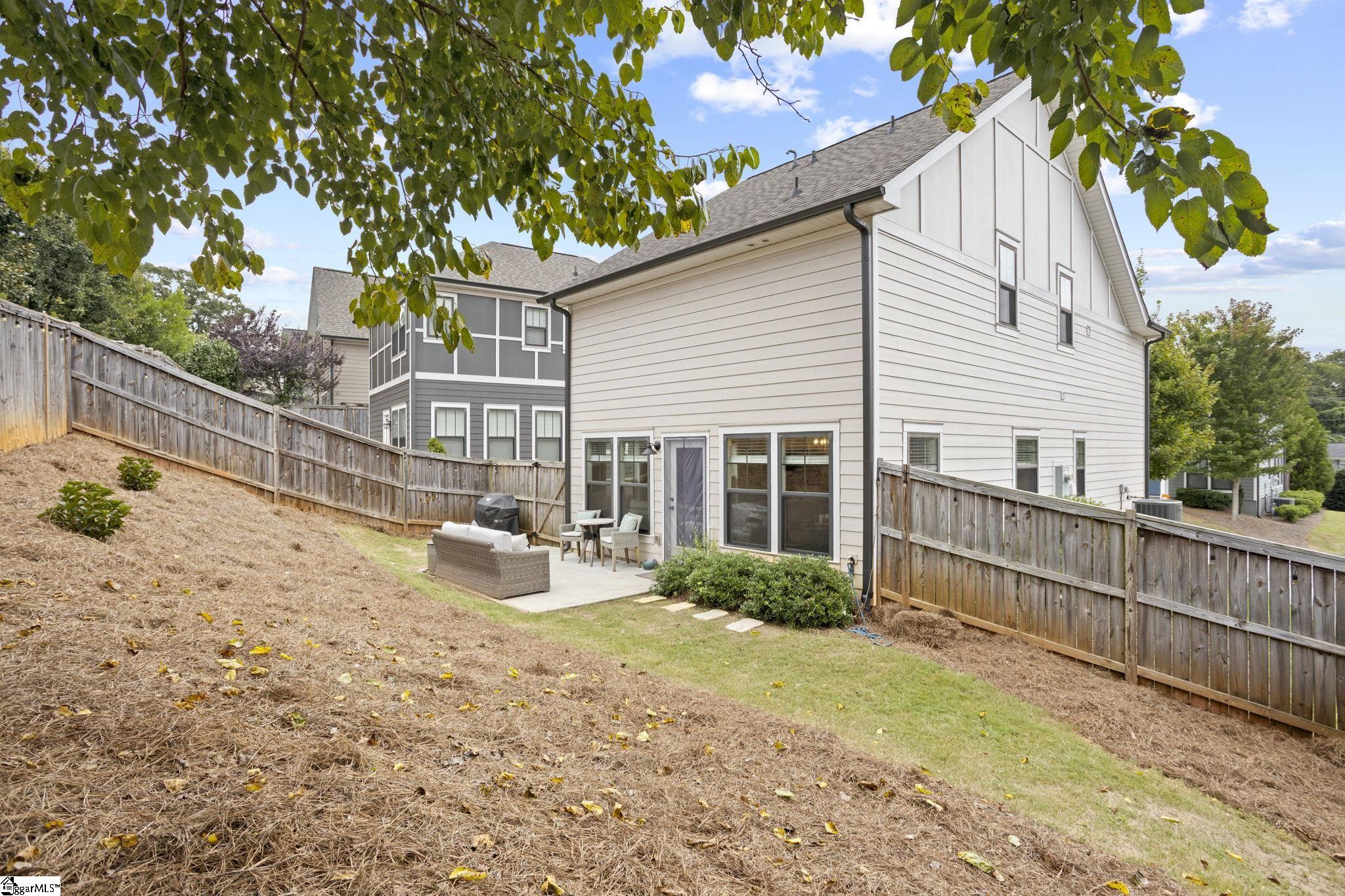 15 Greenridge Drive Greenville, SC 29607