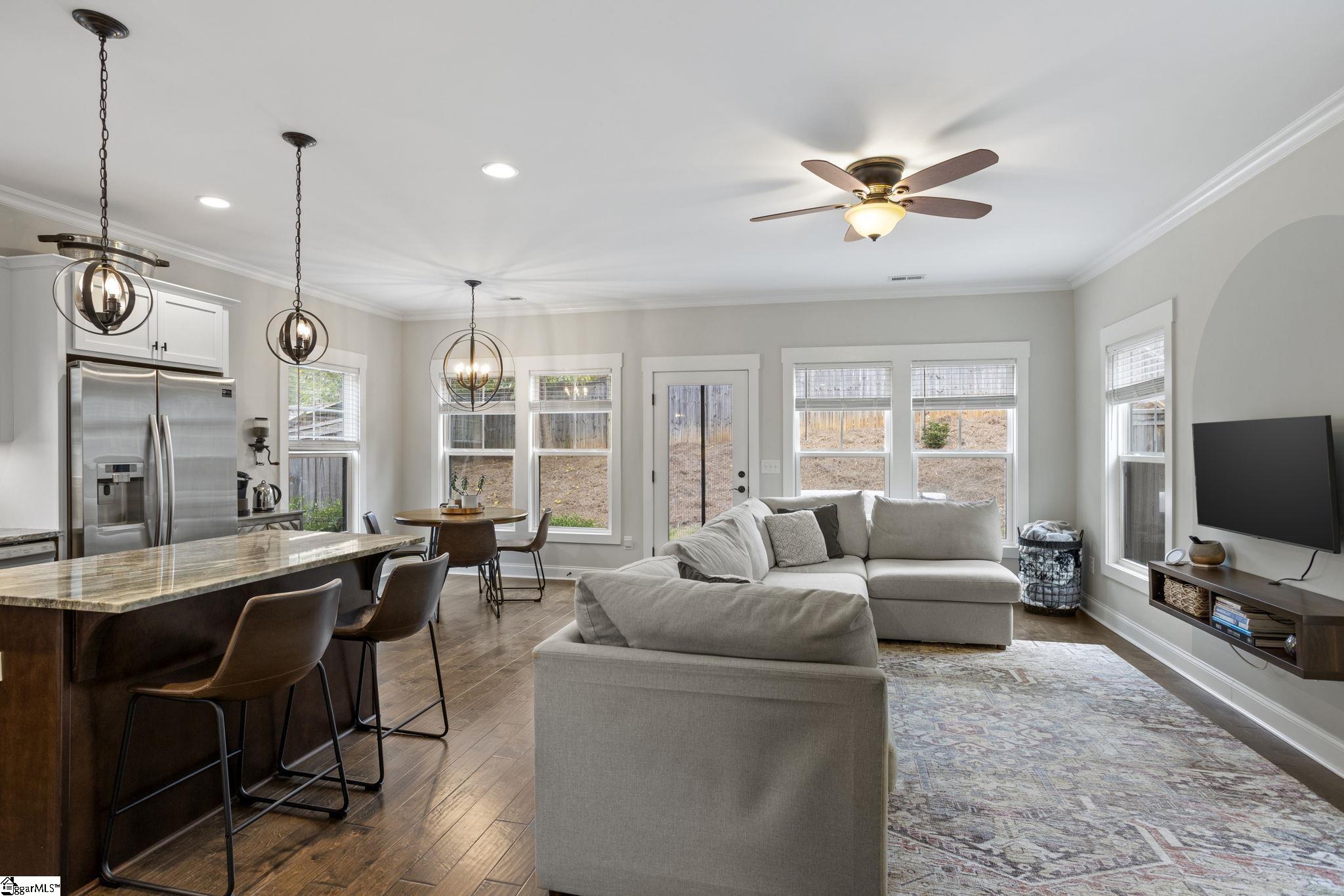 15 Greenridge Drive Greenville, SC 29607