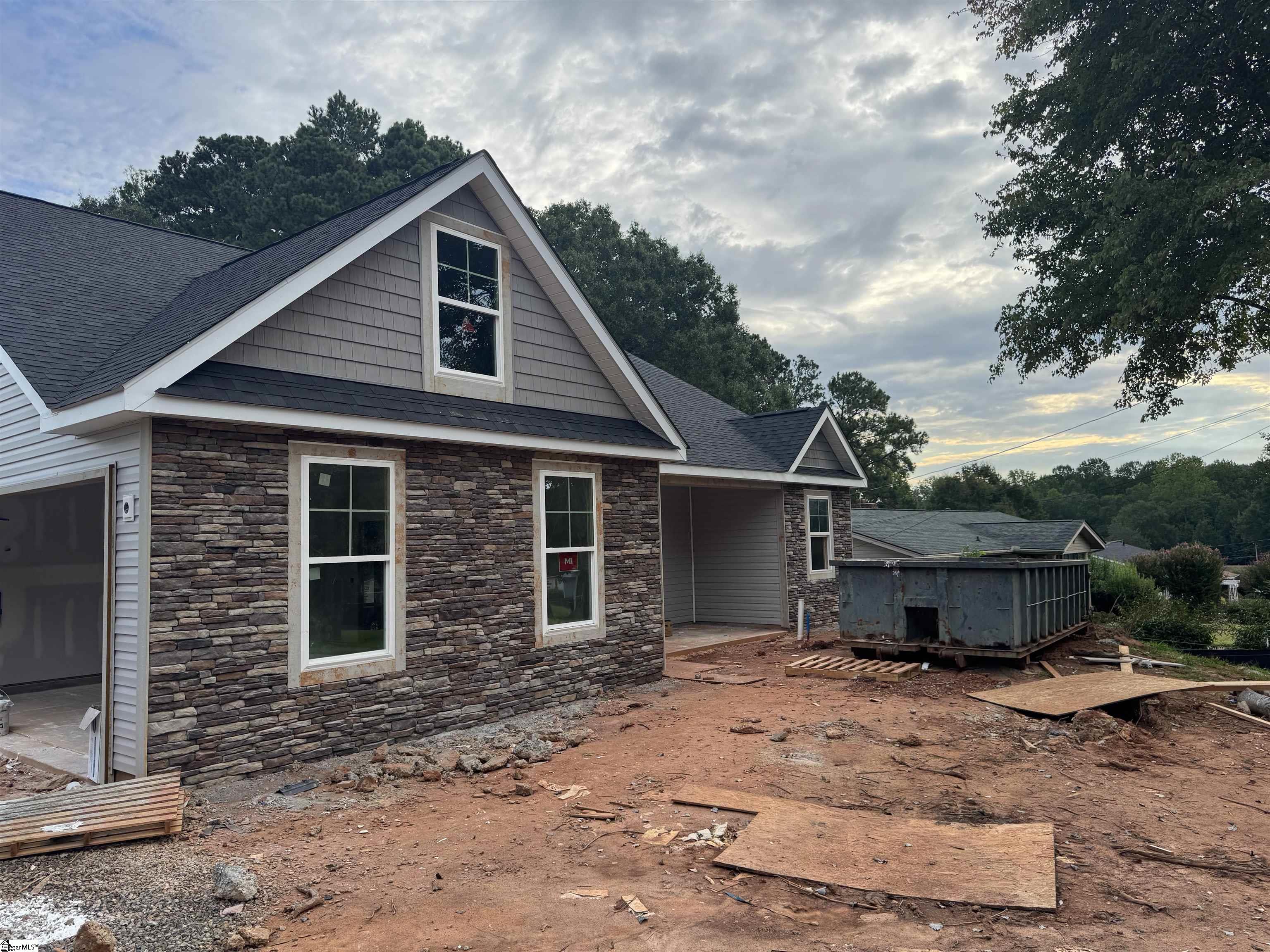 110 Baker Court Easley, SC 29640