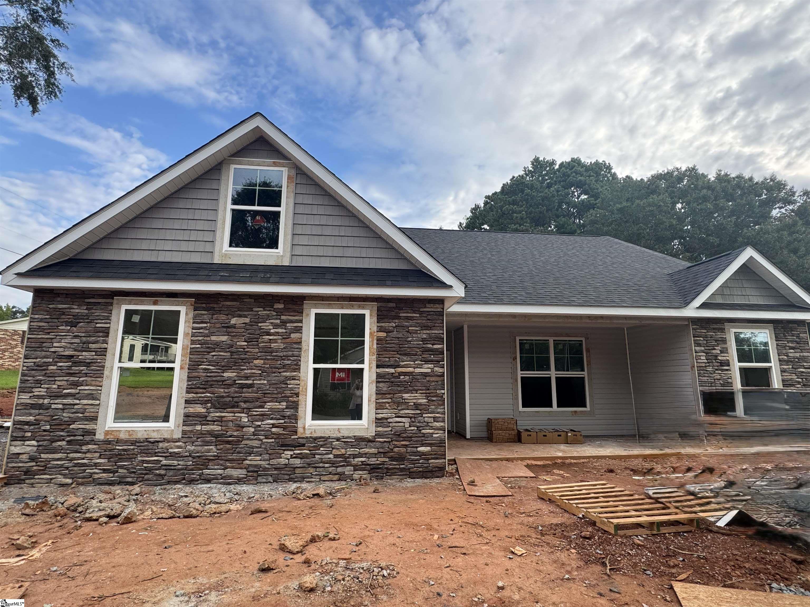 110 Baker Court Easley, SC 29640