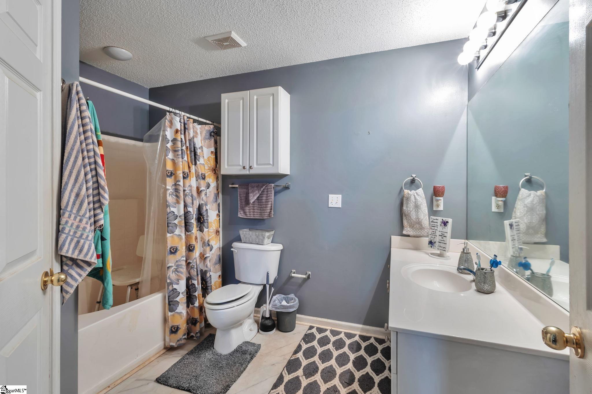 325 Marble Lane Boiling Springs, SC 29316