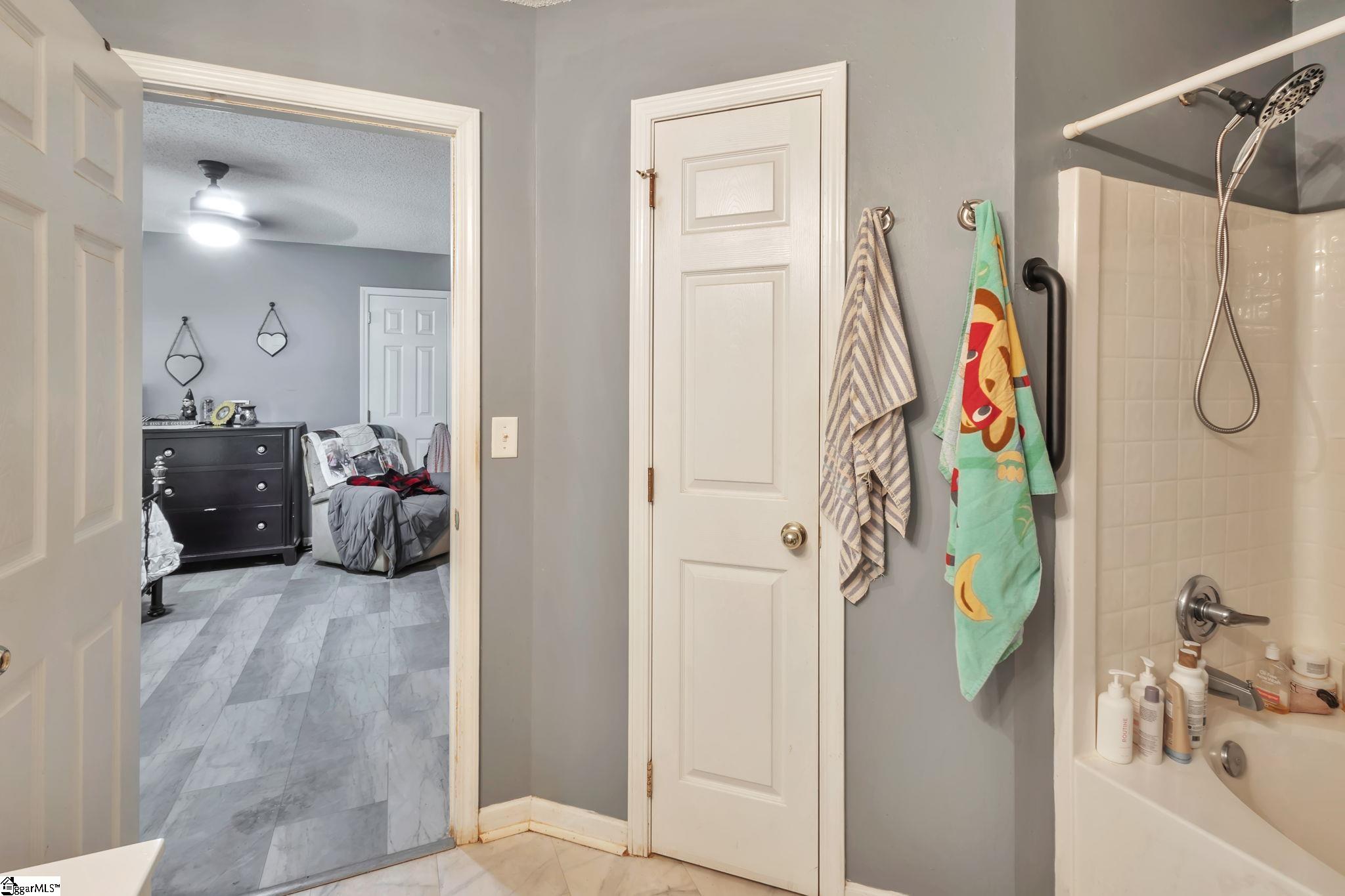 325 Marble Lane Boiling Springs, SC 29316