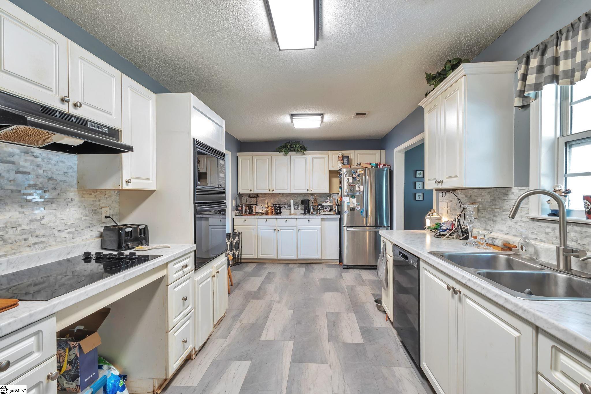 325 Marble Lane Boiling Springs, SC 29316