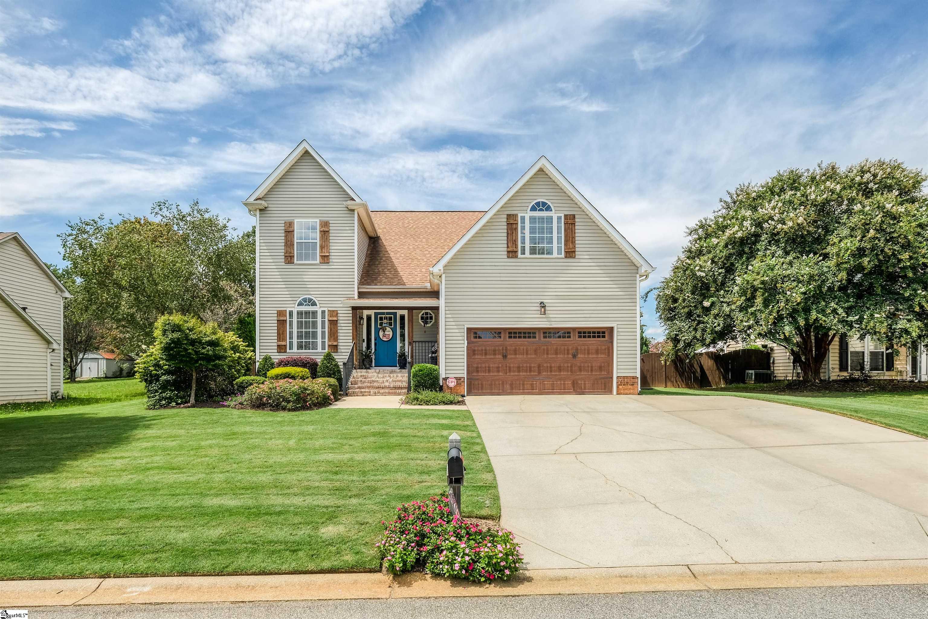 302 Crossvine Way Simpsonville, SC 29680