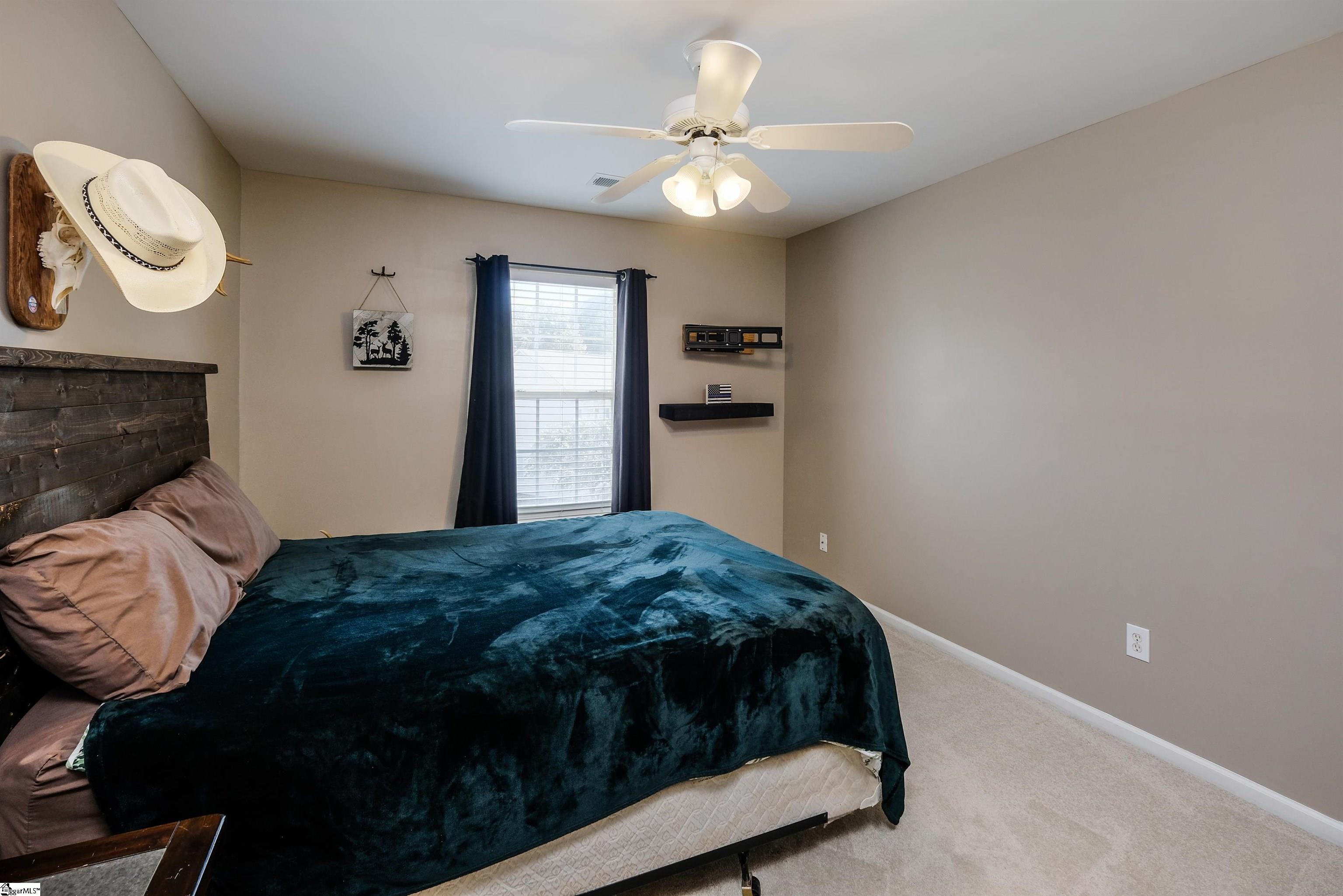 302 Crossvine Way Simpsonville, SC 29680