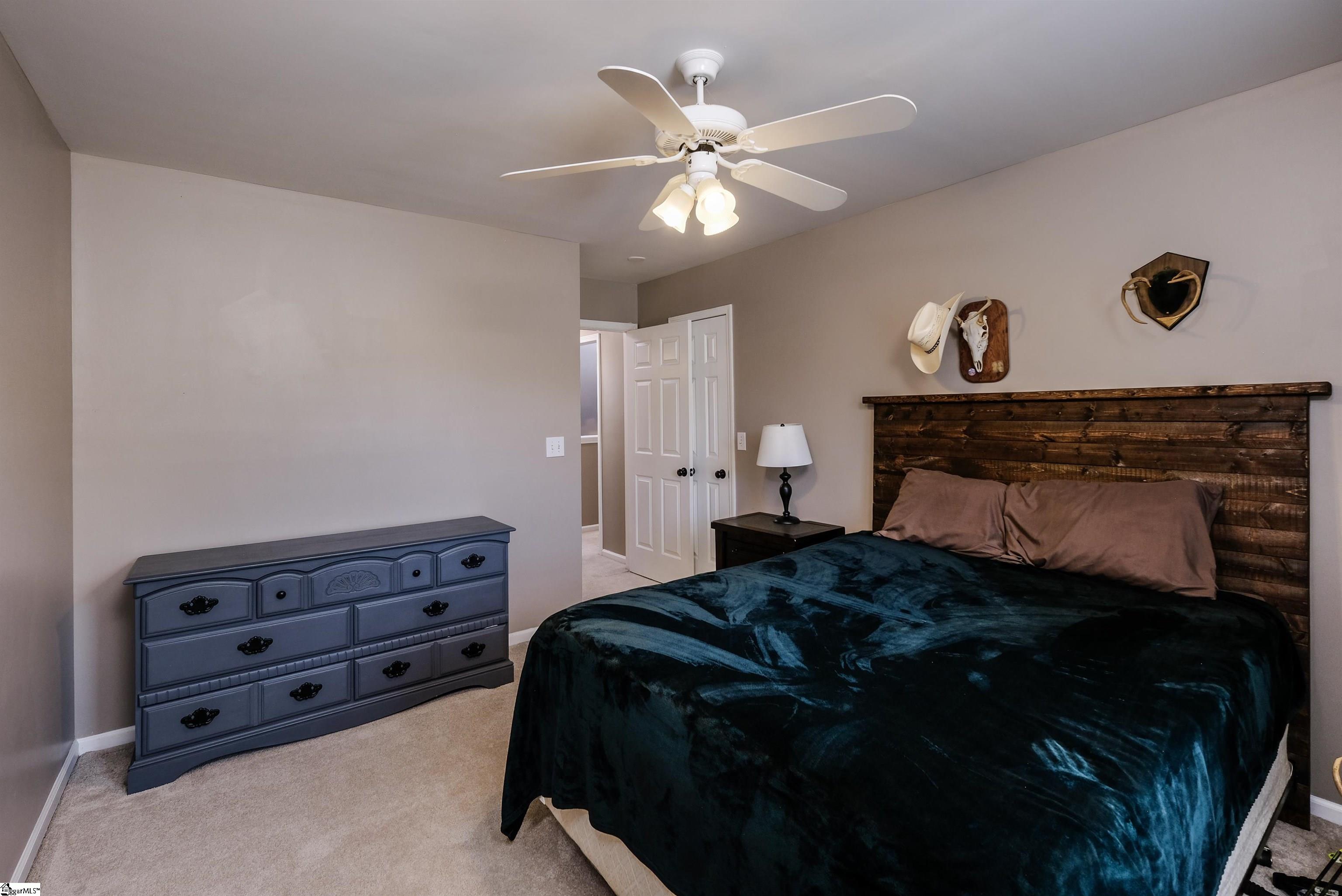 302 Crossvine Way Simpsonville, SC 29680